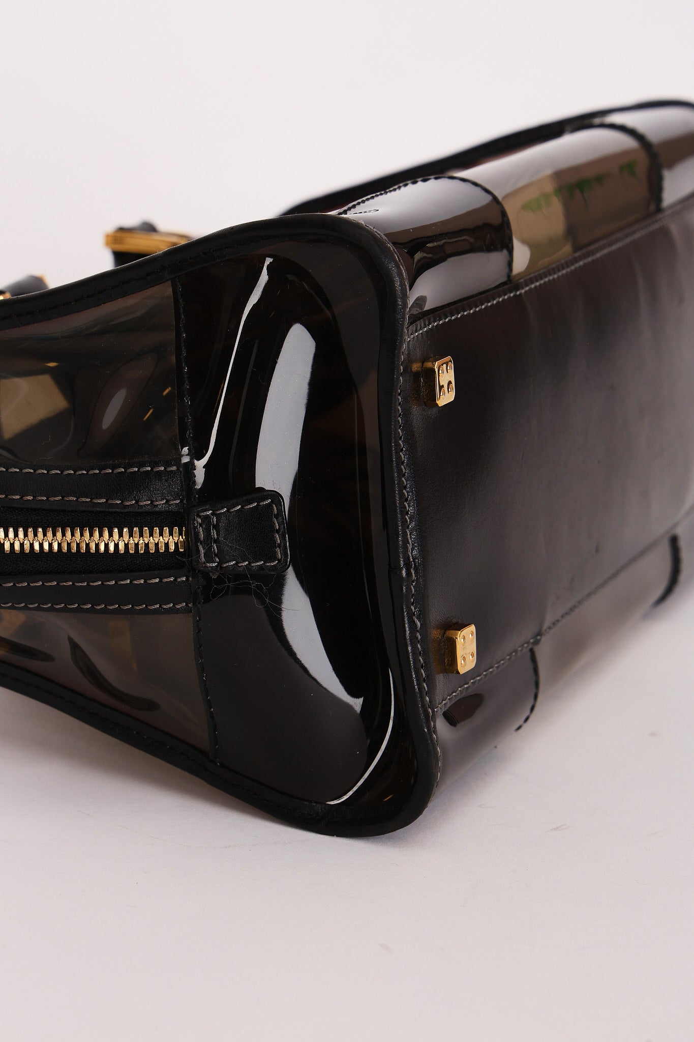 Loewe Amazona 28 Black PVC
