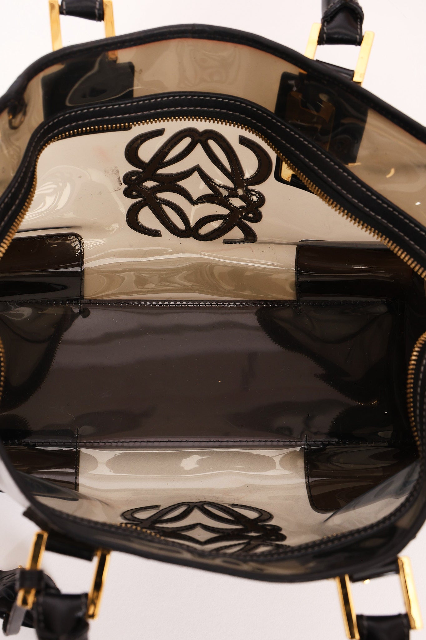 Loewe Amazona 28 Black PVC