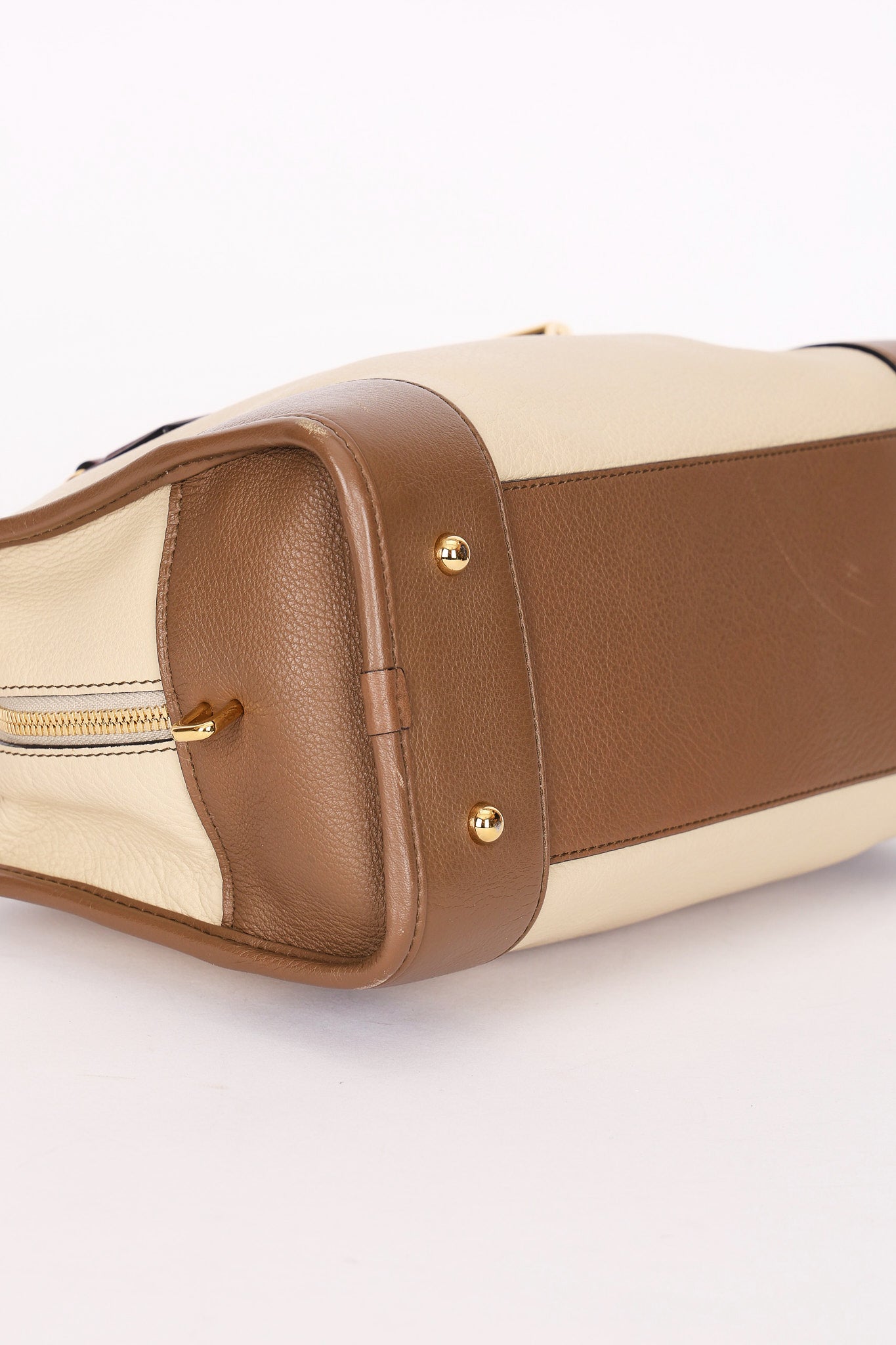 Loewe Amazona 28