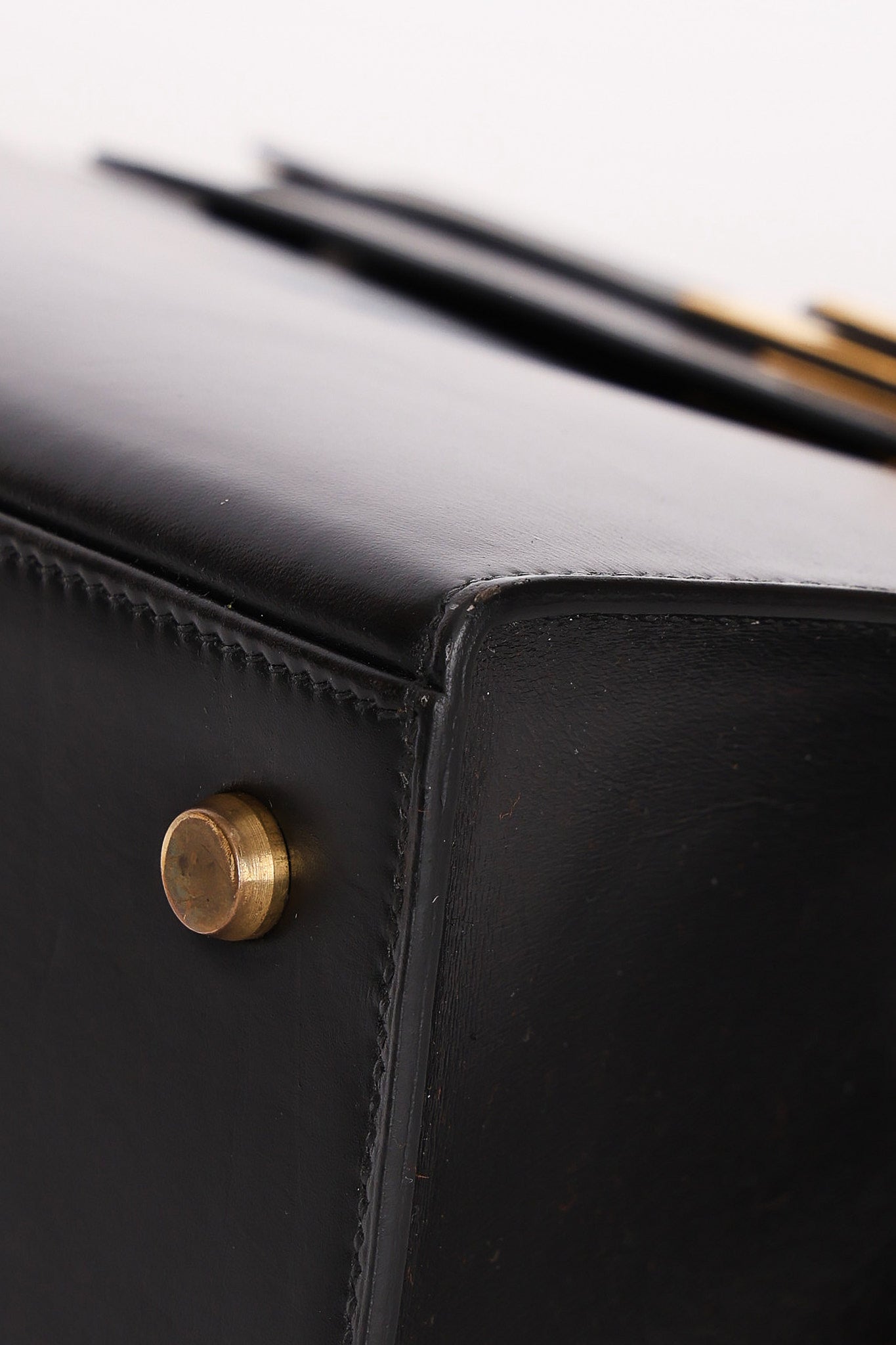Hermès Kelly 28 Noir Box GHW 1977