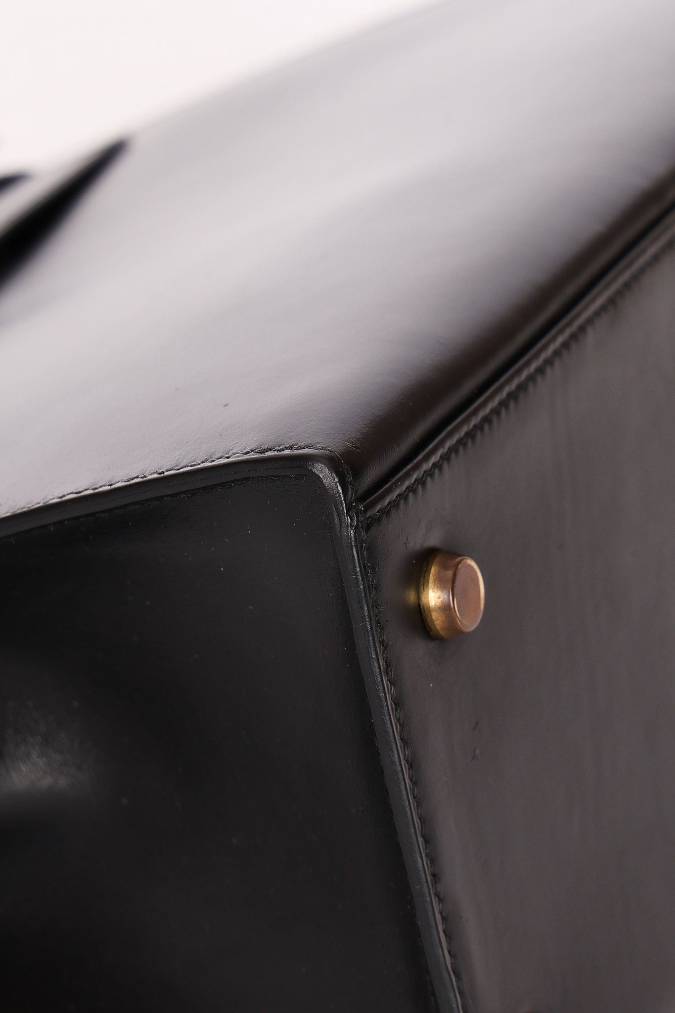 Hermès Kelly 28 Noir Box GHW 1977