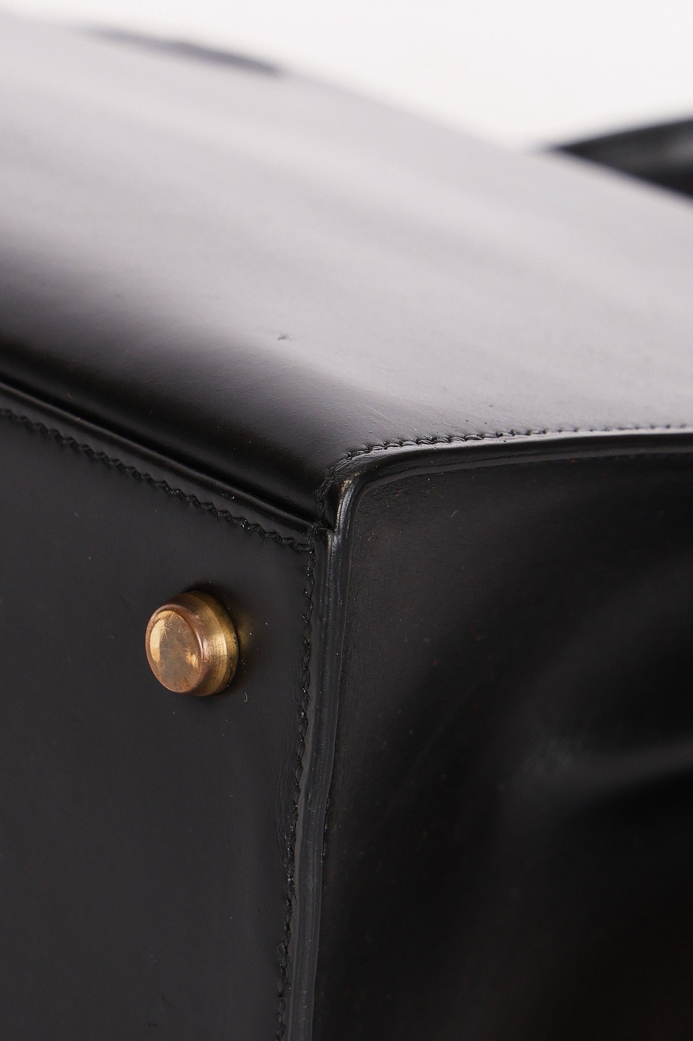 Hermès Kelly 28 Noir Box GHW 1977