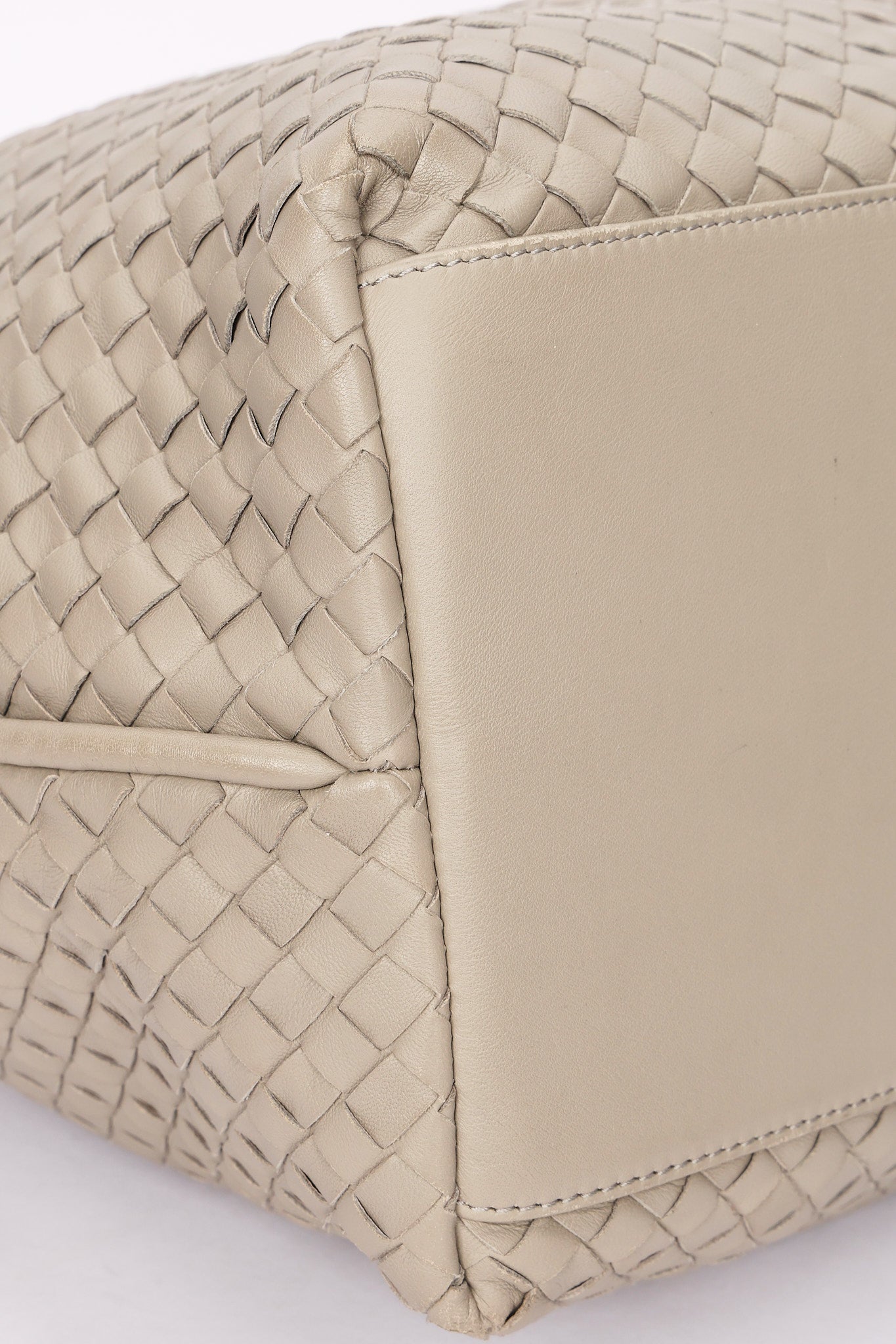 Bottega Veneta Intrecciato Milano Tote