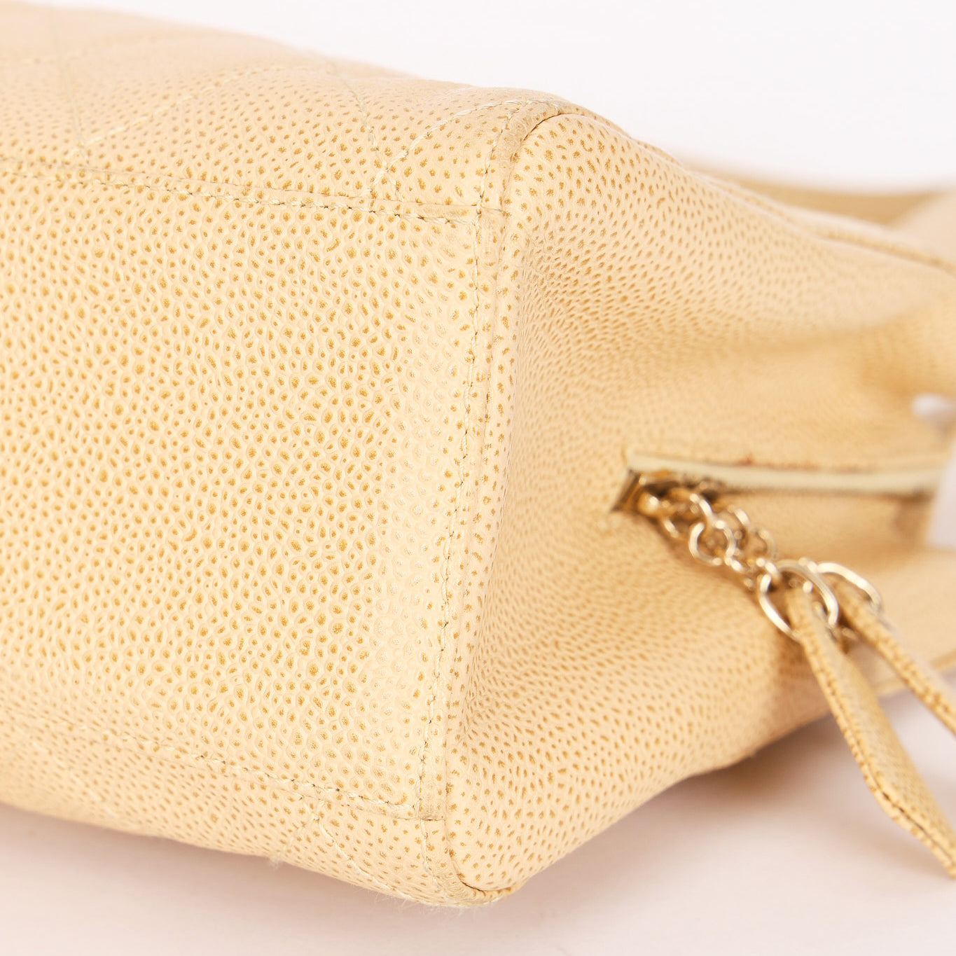 Chanel Shoulder Bag Ivory Caviar 2003 CGHW