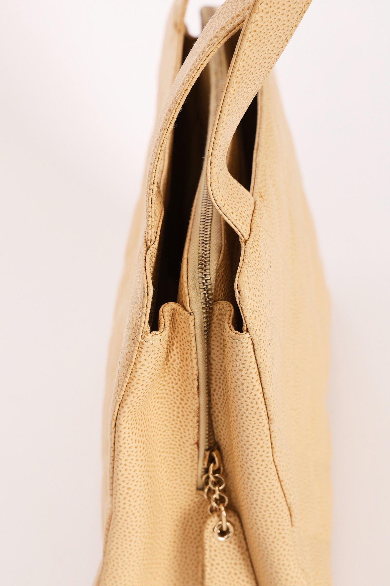 Chanel Shoulder Bag Ivory Caviar 2003 CGHW