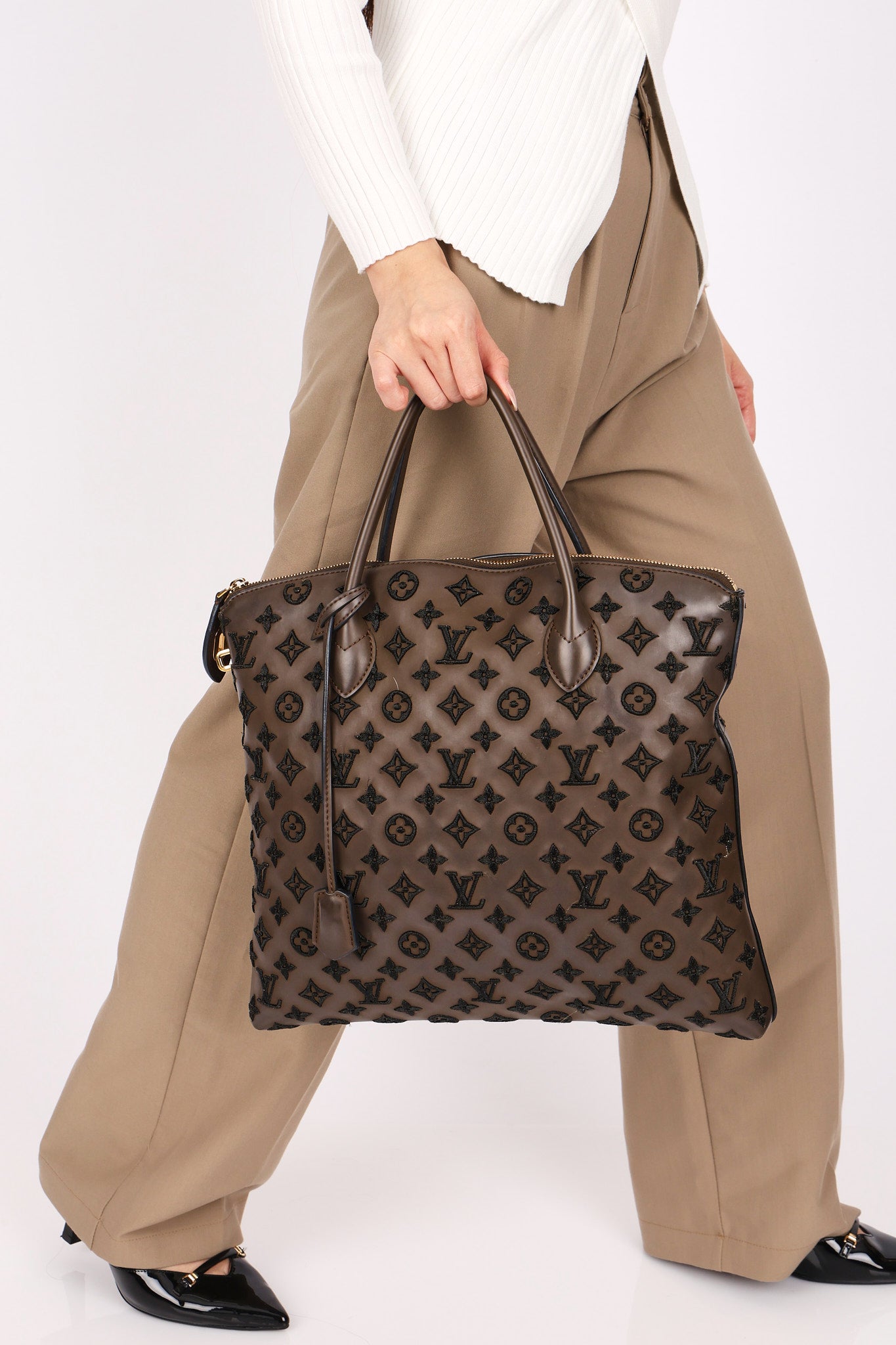 Limited Edition Louis Vuitton Monogram Addiction Lockit Vertical MM