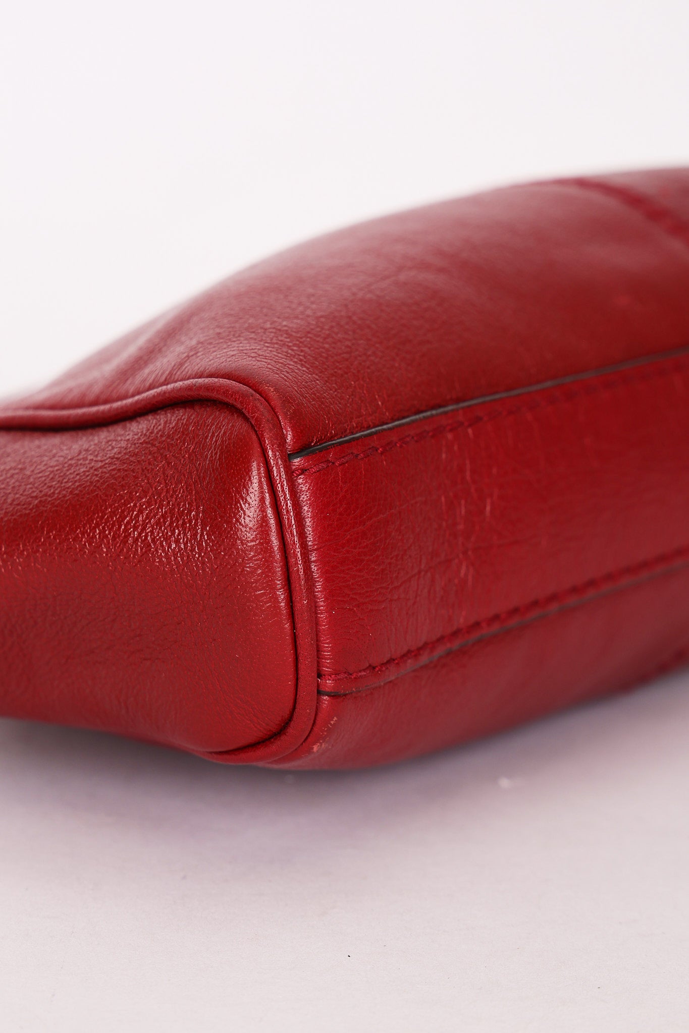 Gucci Small Interlocking G Re(Belle) Shoulder Bag Red