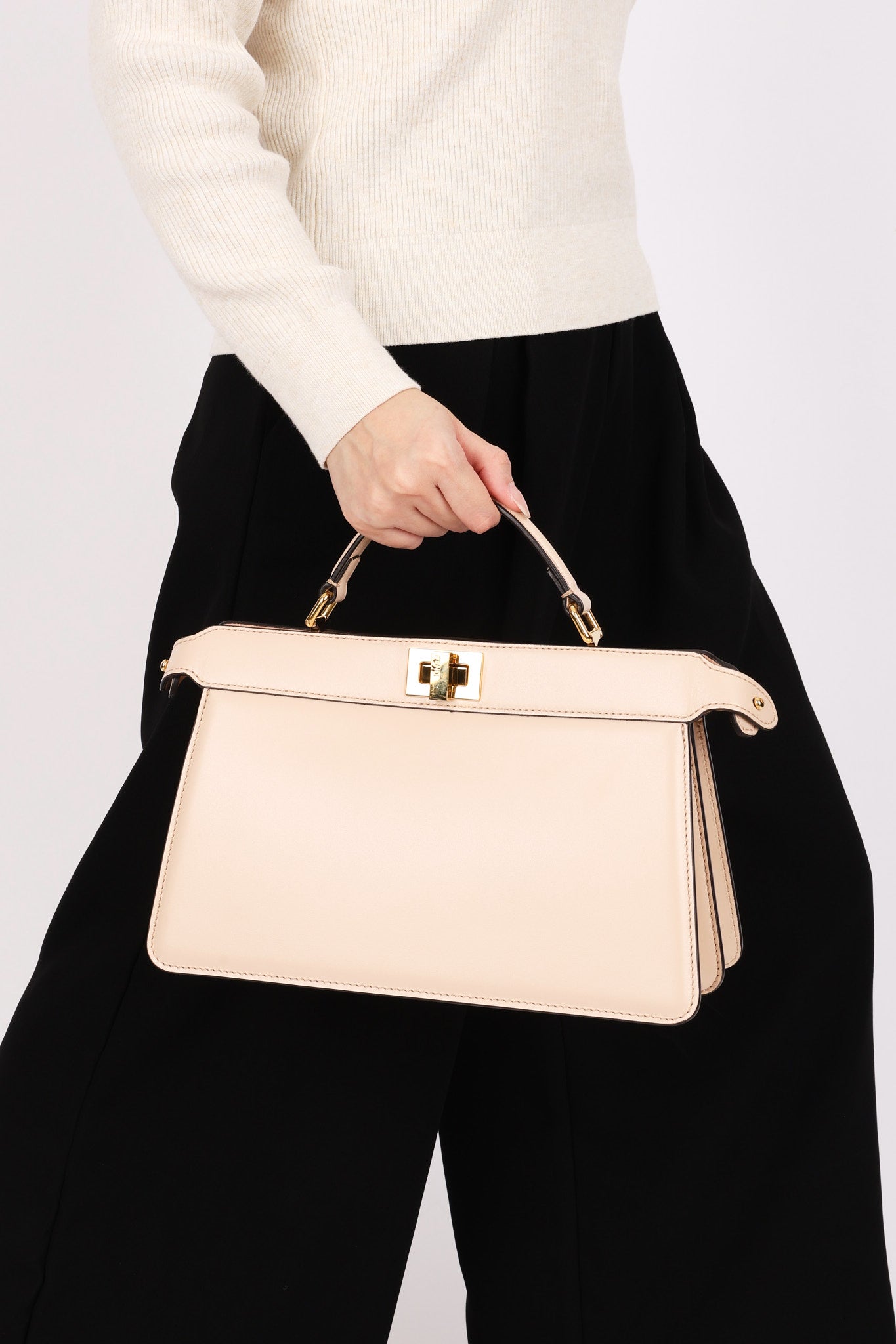 Fendi Medium Peekaboo ISeeU Shoulder Bag