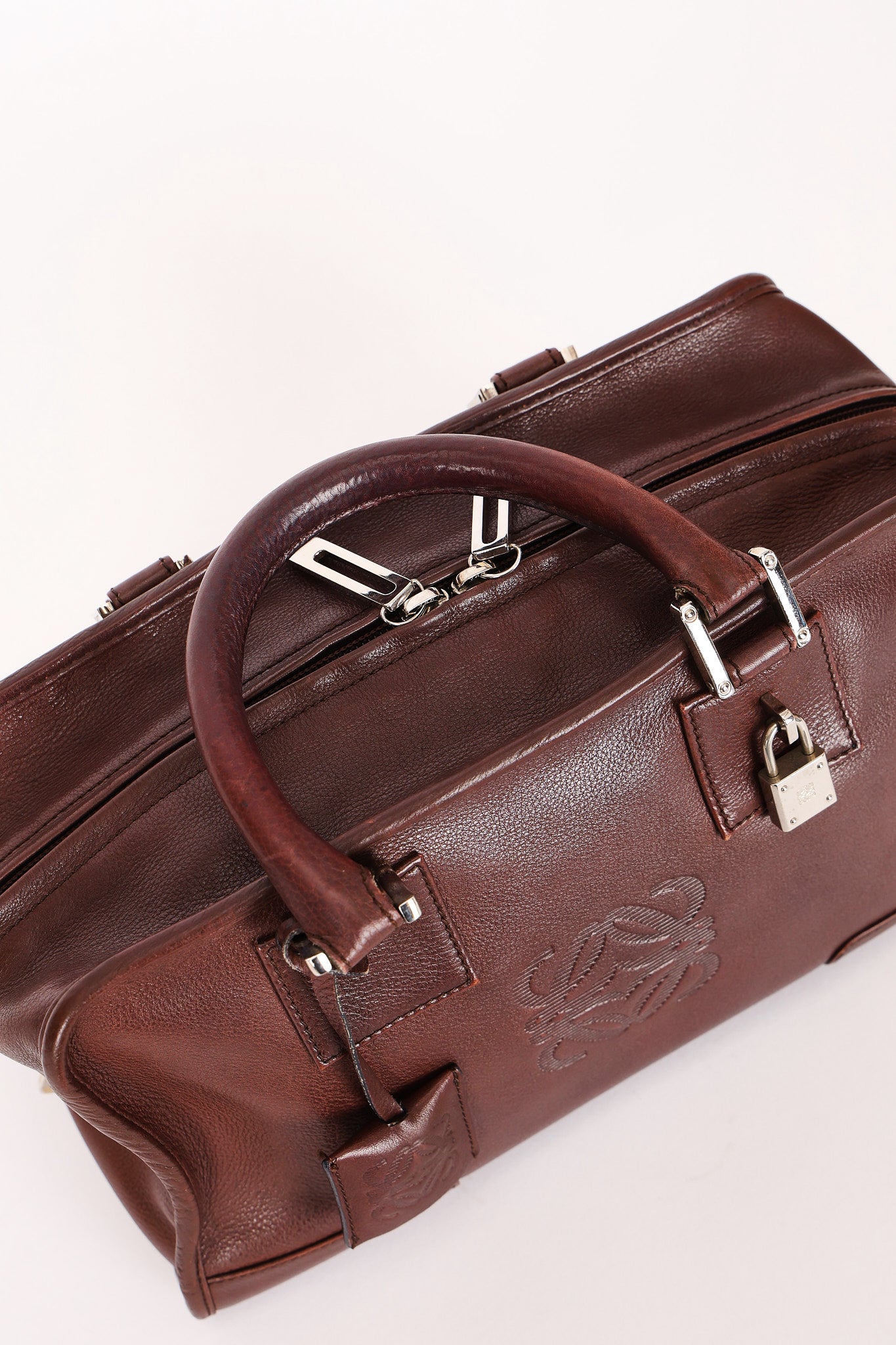 Loewe Amazona 28 Brown