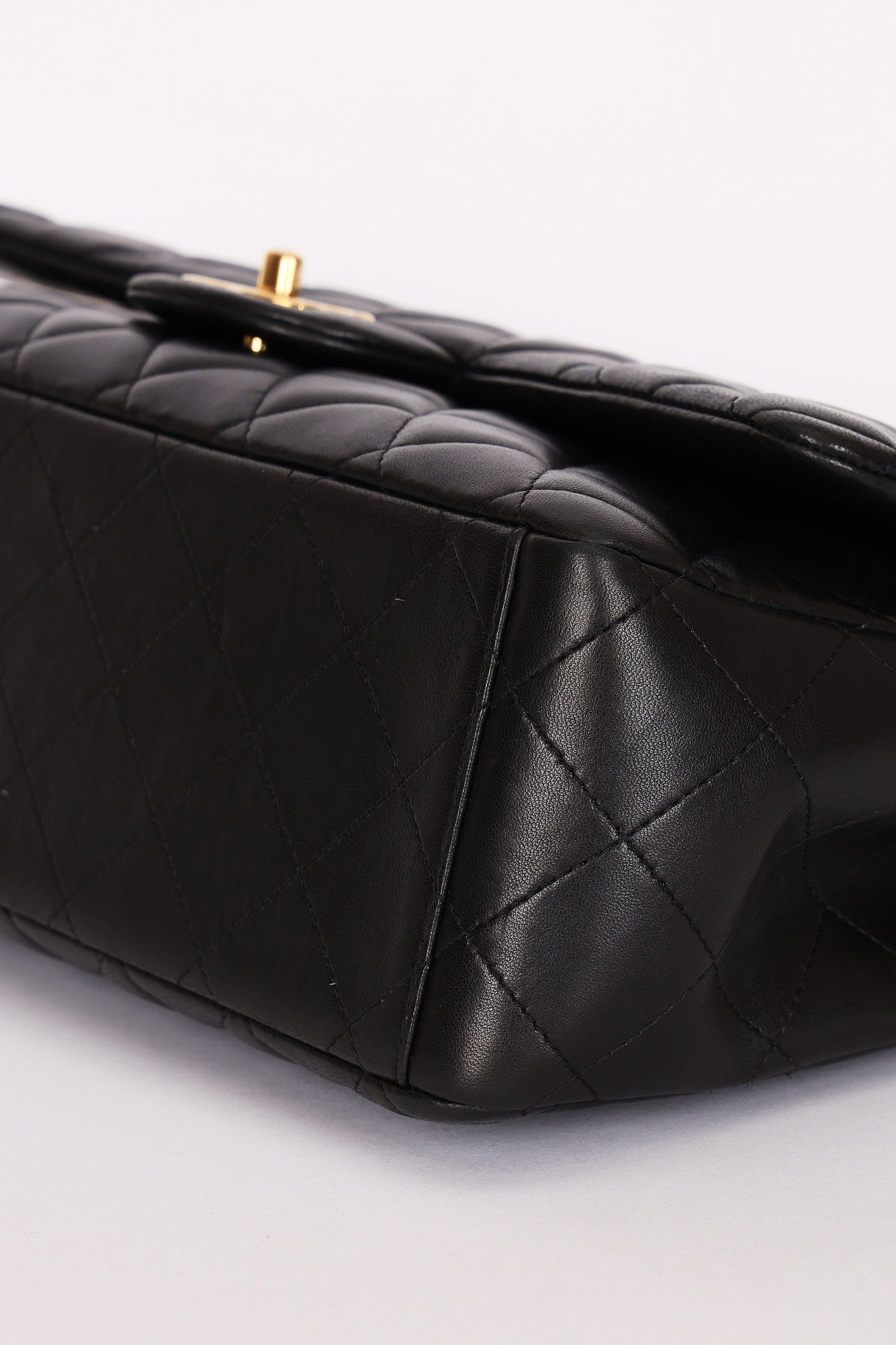 Chanel Jumbo Classic Double Flap Black Lambskin GHW