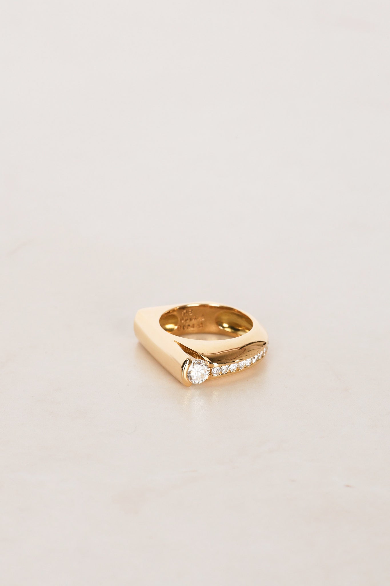 18K Yellow Gold Channel Set Accent Band Ring, Size US 5