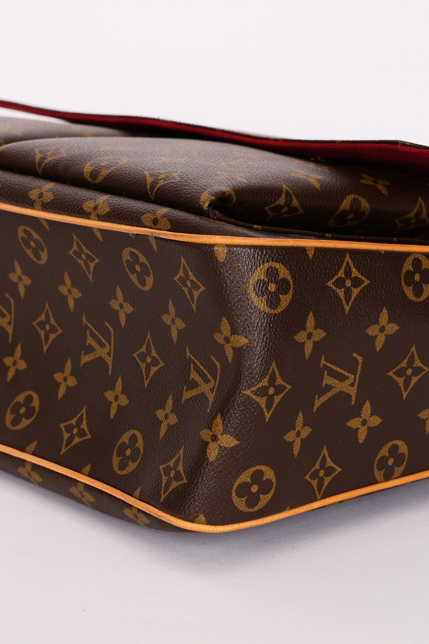 Louis Vuitton Monogram Multipli-Cite Shoulder Bag