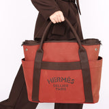 Hermès Sac De Pansage Groom Rouge H and Chocolat Toile 2023 PHW