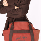 Hermès Sac De Pansage Groom Rouge H and Chocolat Toile 2023 PHW