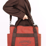 Hermès Sac De Pansage Groom Rouge H and Chocolat Toile 2023 PHW