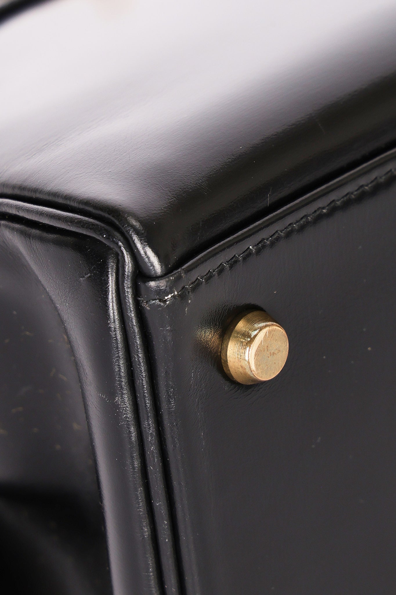 Hermès Kelly 28 Noir Box Retourne 1987 GHW