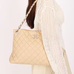 Chanel Easy Zip Tote Beige Caviar SHW