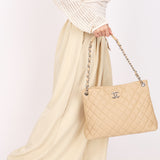 Chanel Easy Zip Tote Beige Caviar SHW