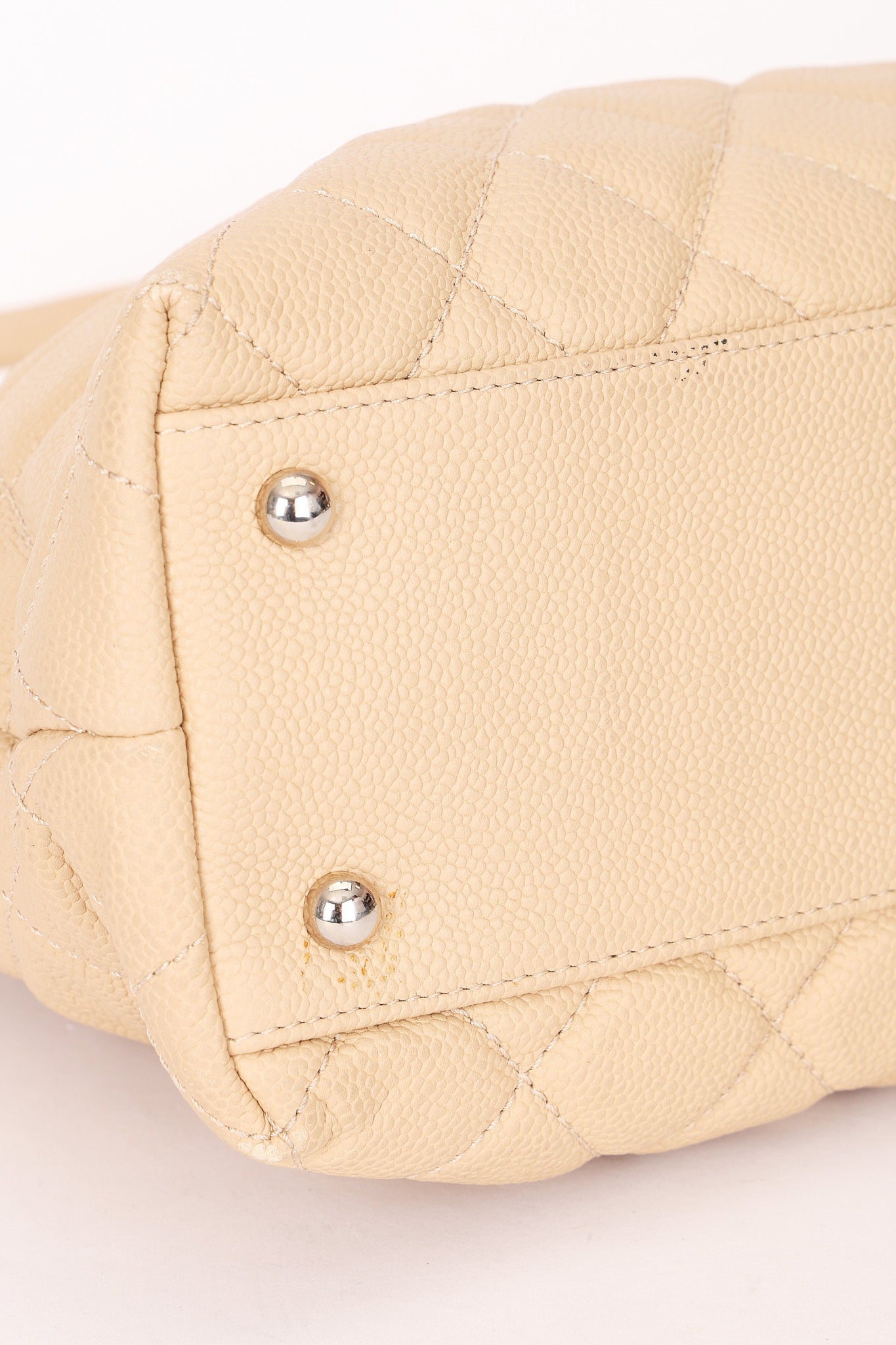 Chanel Easy Zip Tote Beige Caviar SHW