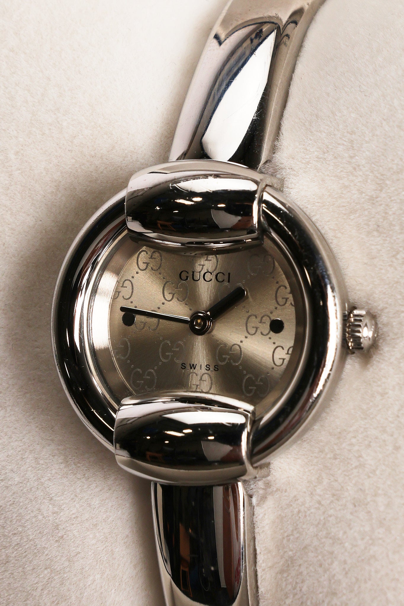 Gucci 1400L Monogram Bangle Watch 26mm