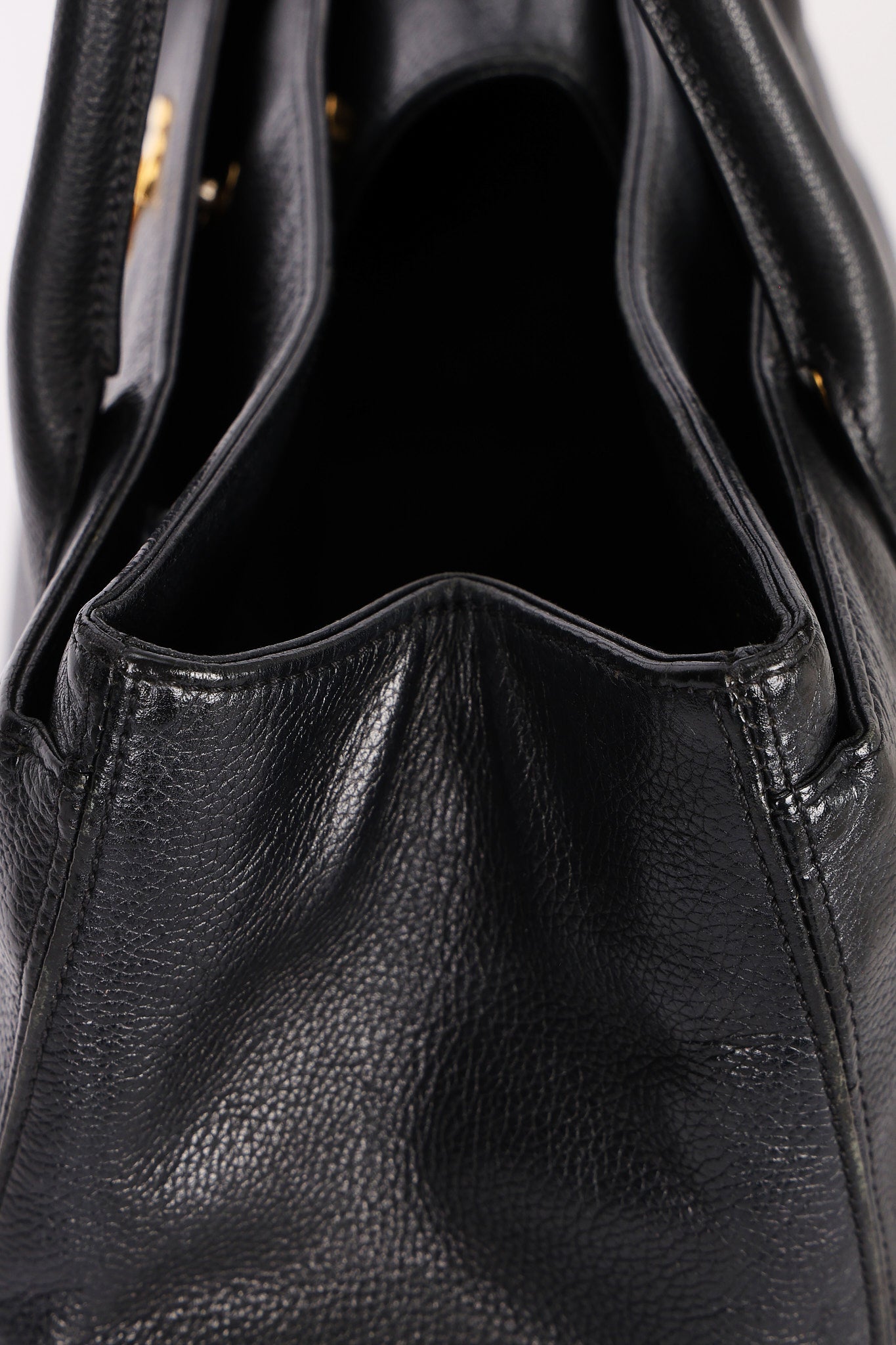 Chanel Medium Cerf Executive Tote Black Caviar 2007 24K GP