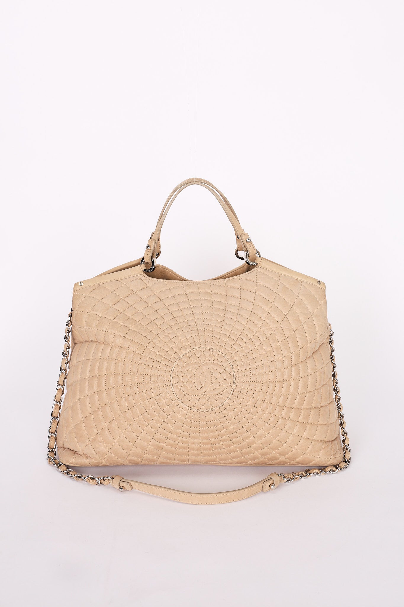 Chanel Spiral Sea Hit Tote Beige Iridescent (leather) SHW