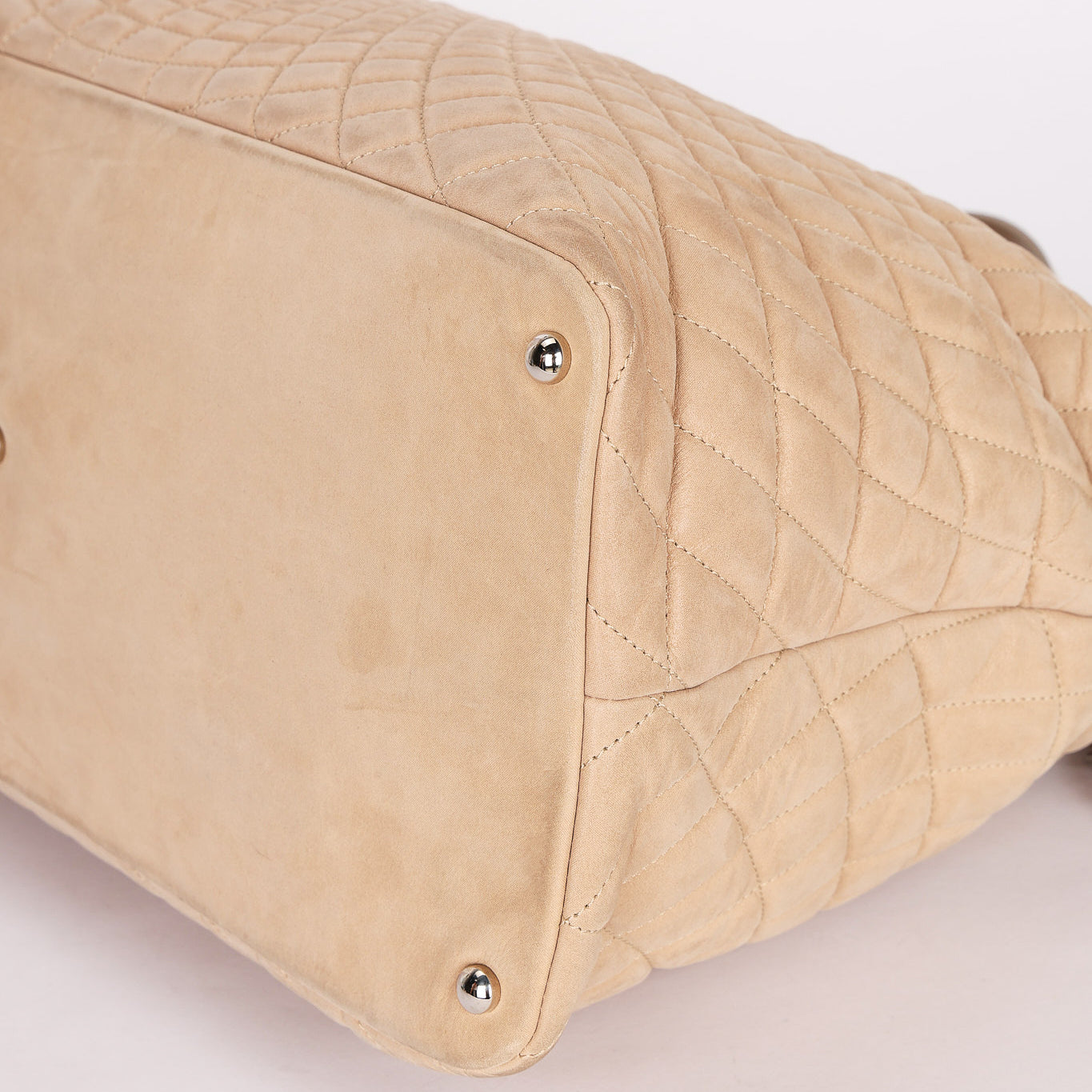 Chanel Spiral Sea Hit Tote Beige Iridescent (leather) SHW