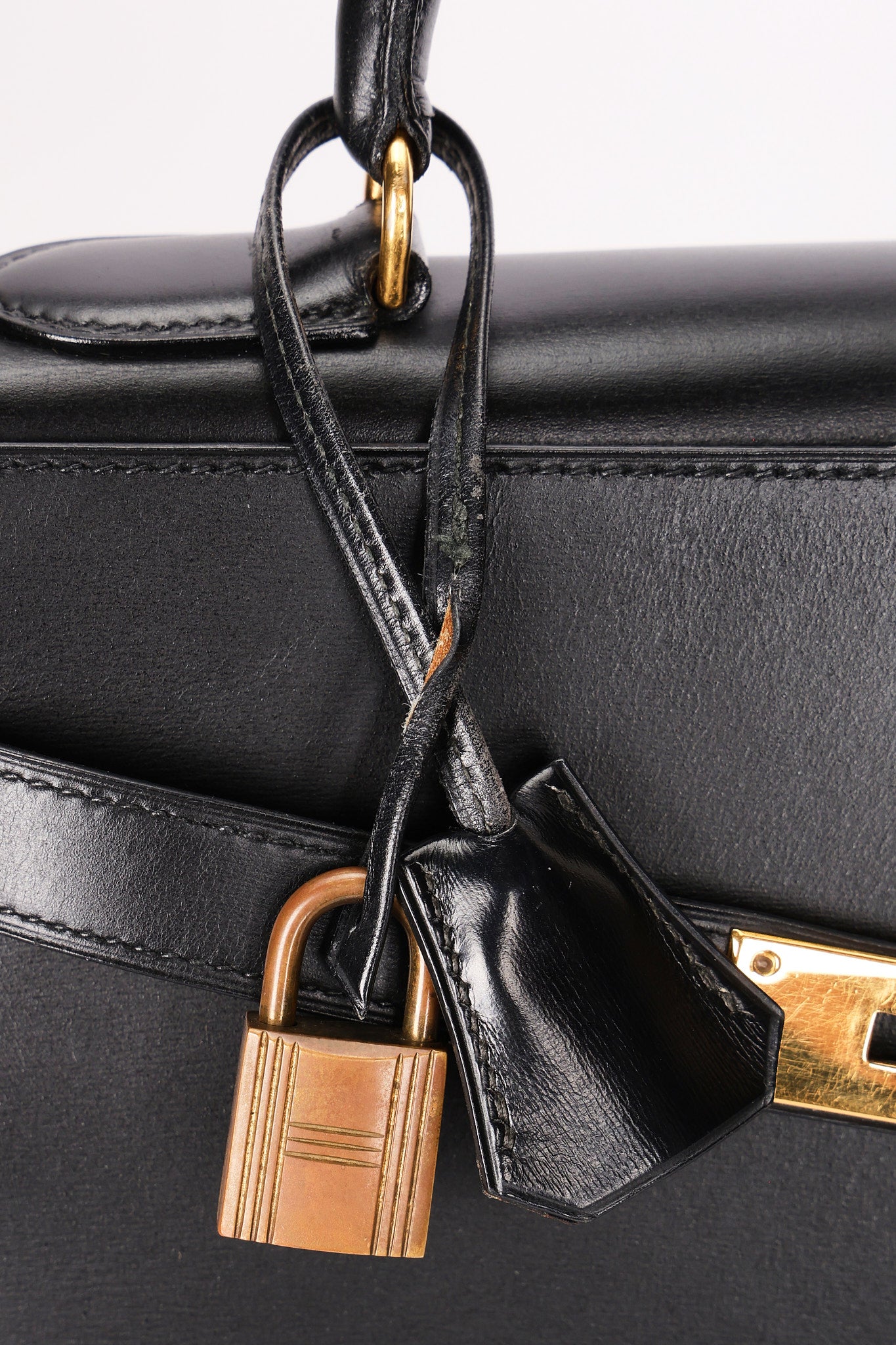 Hermès Kelly 32 Noir Box GHW