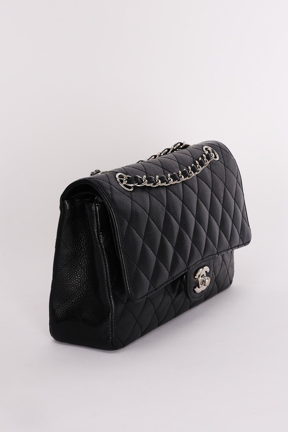 Chanel Medium Classic Double Flap Black Caviar SHW