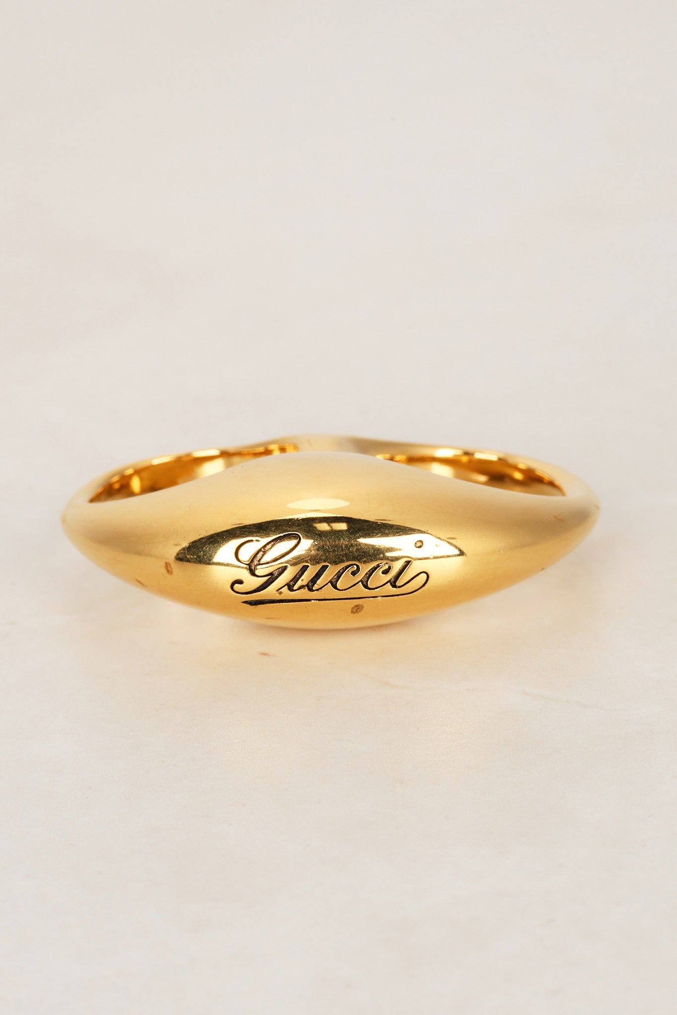 Gucci Duo Signet Script Statement Ring, Sizes 7 and 8
