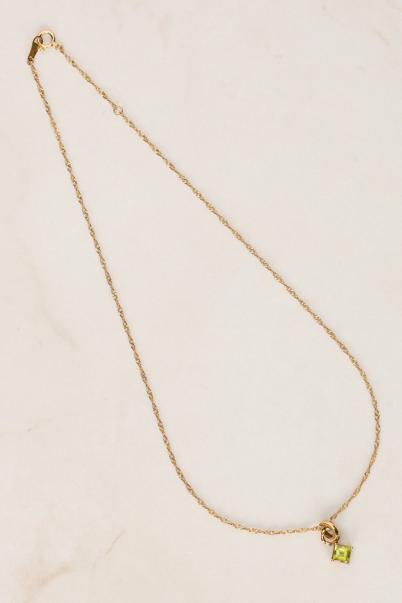 Vintage 18K Yellow Gold Peridot Pendant Necklace