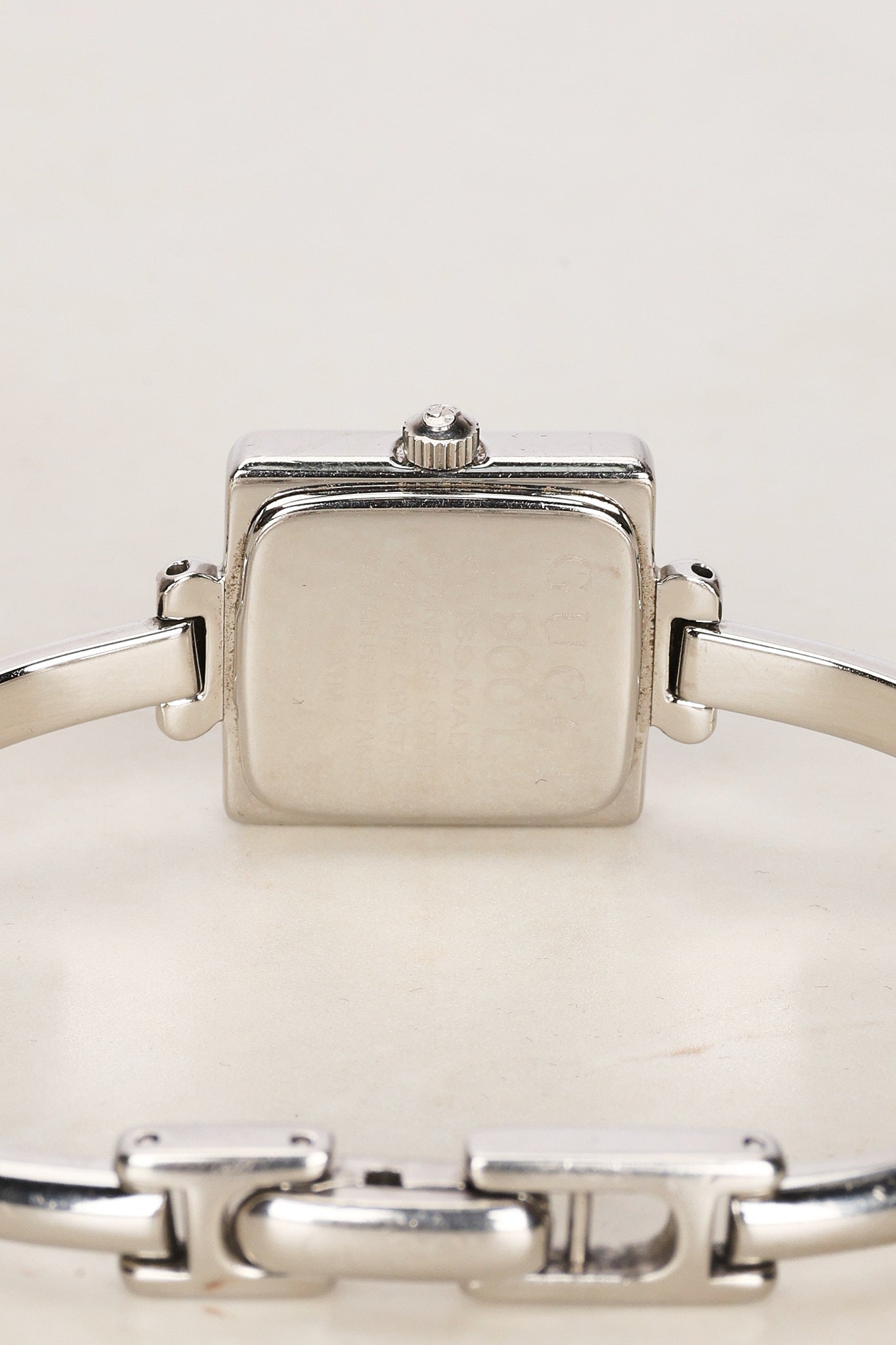 Gucci 1900L Stainless Steel Onyx Watch 19mm