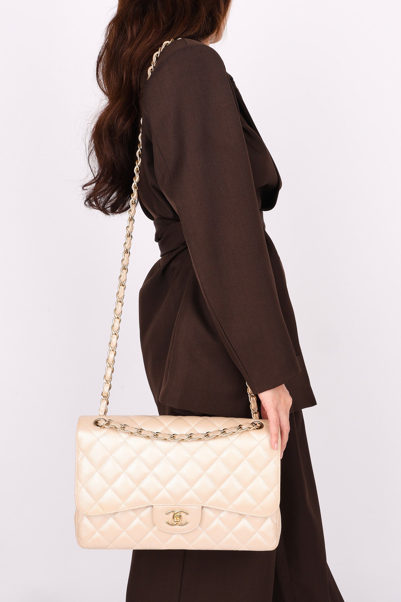 Chanel Maxi Classic Double Flap Iridescent Pearl Caviar BCGHW