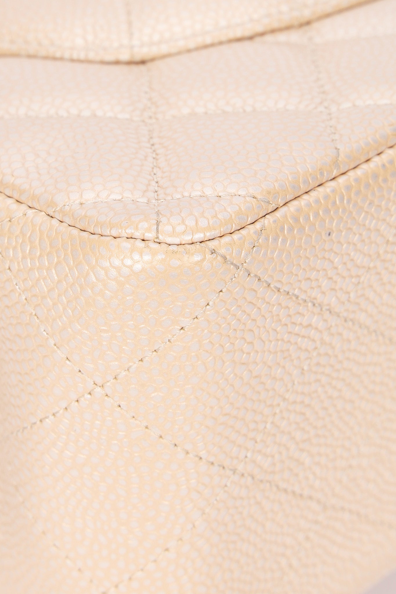 Chanel Maxi Classic Double Flap Iridescent Pearl Caviar BCGHW