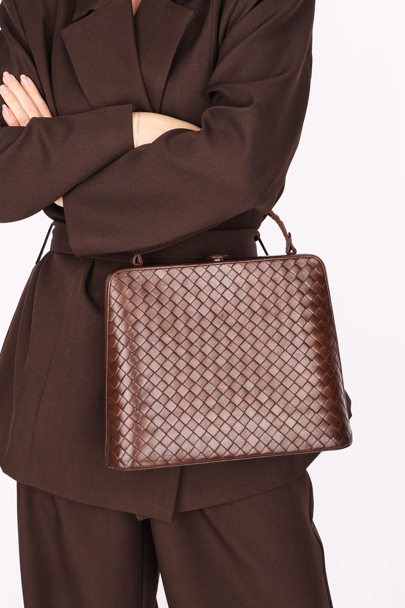Bottega Veneta Intrecciato Kisslock Frame Top Handle Bag