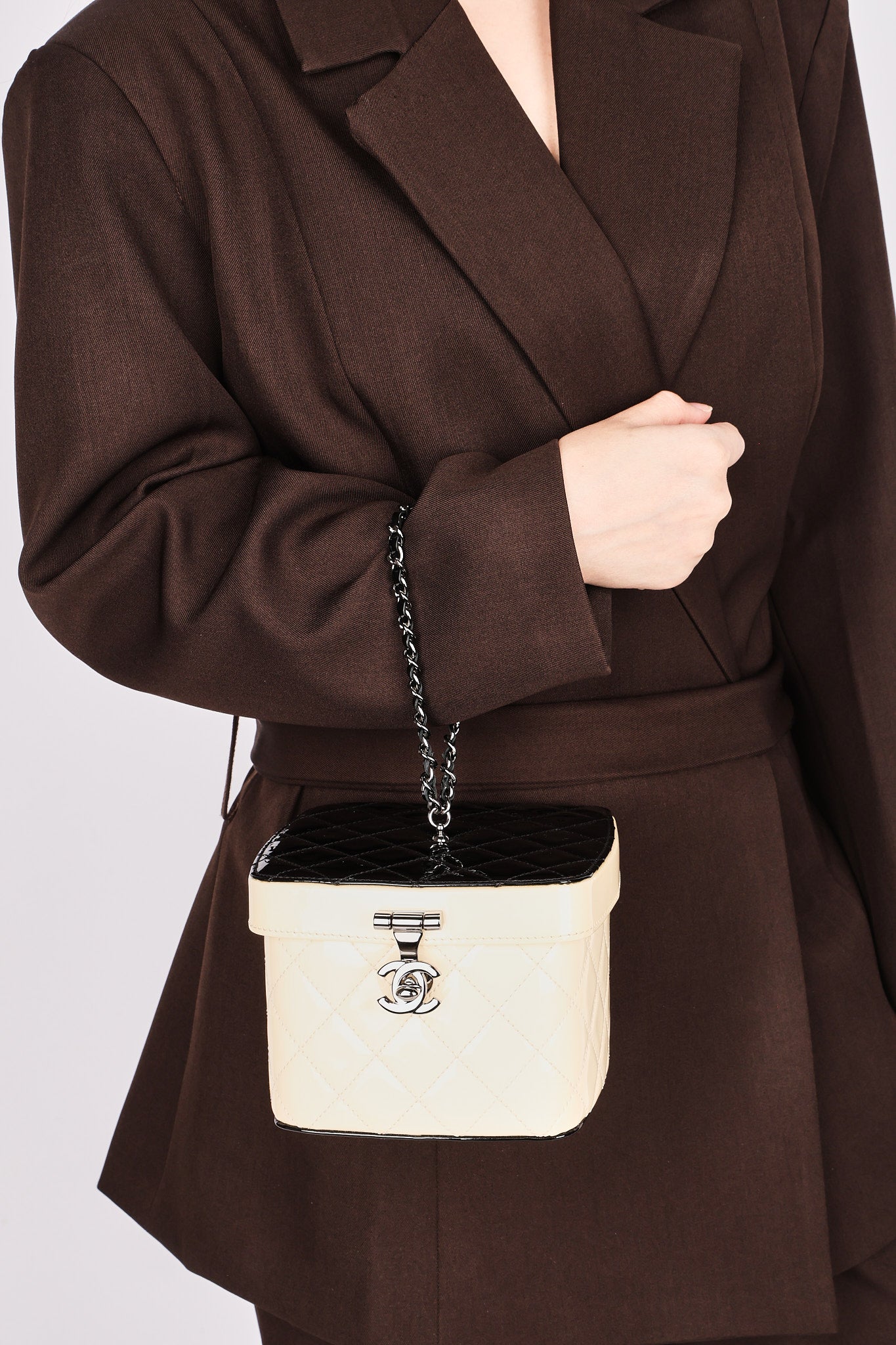 Chanel Bicolor Patent Vanity Case Top Handle Bag DSHW