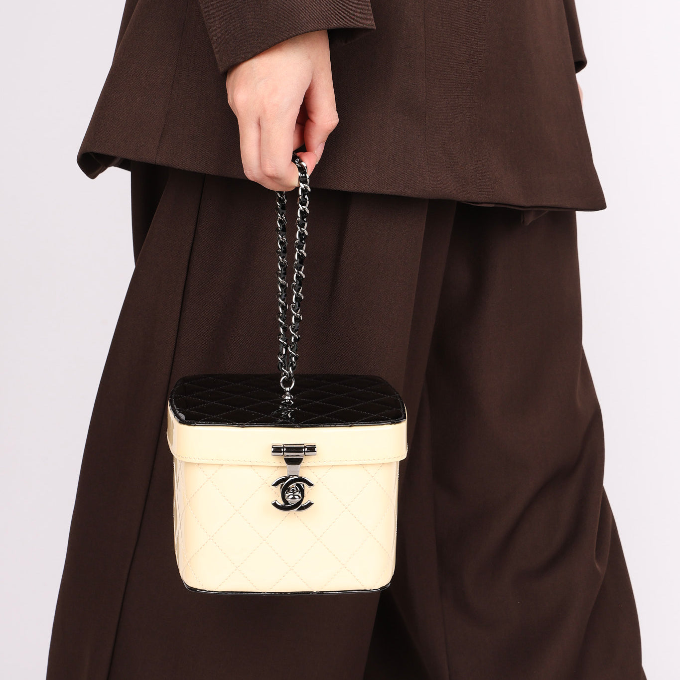 Chanel Bicolor Patent Vanity Case Top Handle Bag DSHW