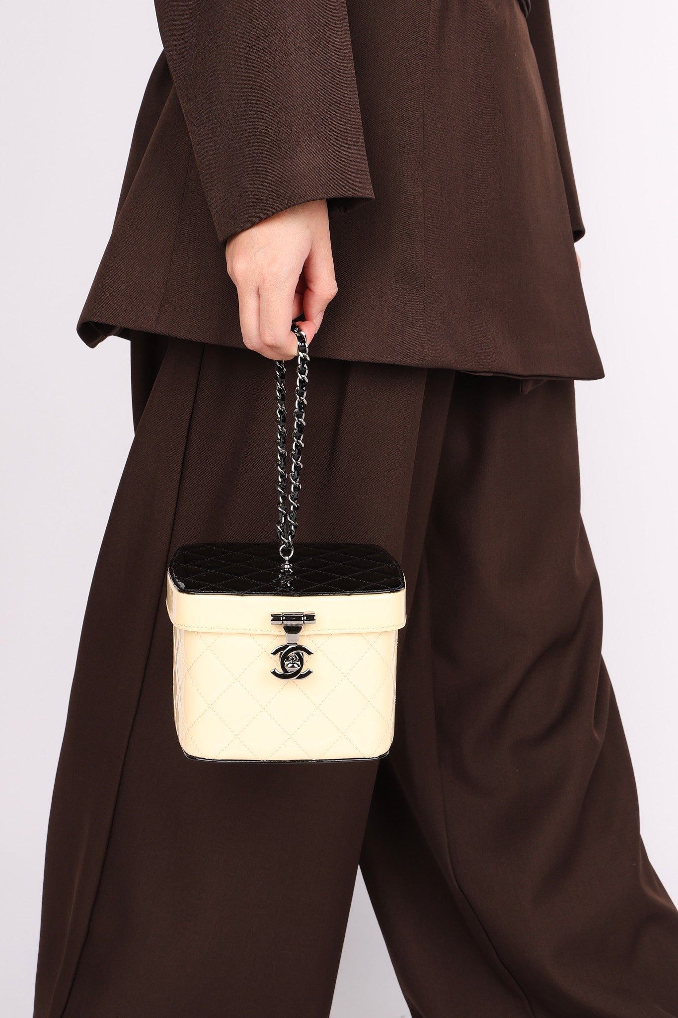 Chanel Bicolor Patent Vanity Case Top Handle Bag DSHW