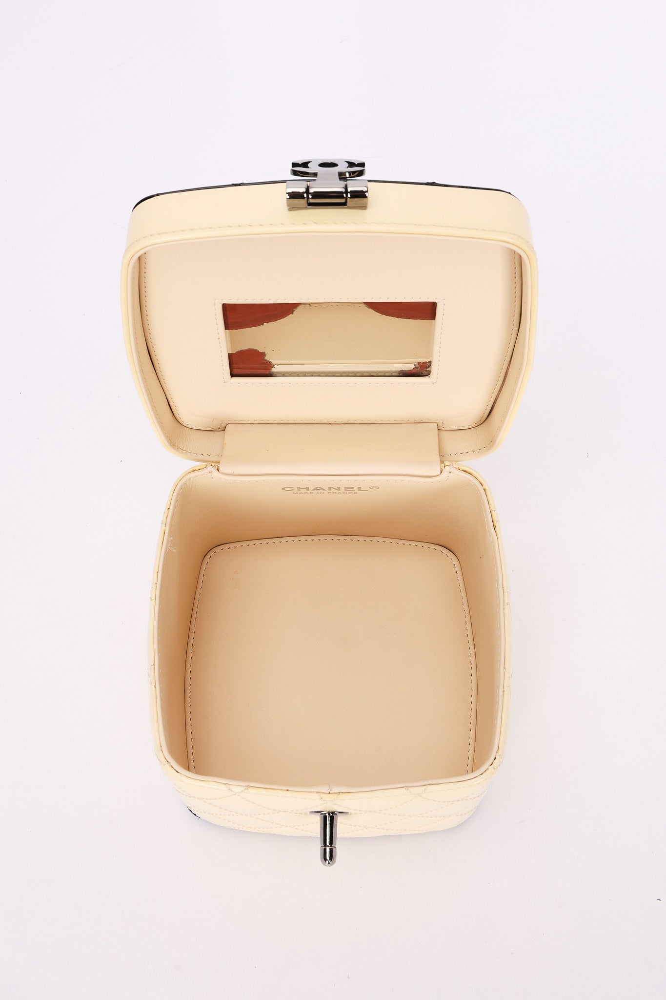 Chanel Bicolor Patent Vanity Case Top Handle Bag DSHW