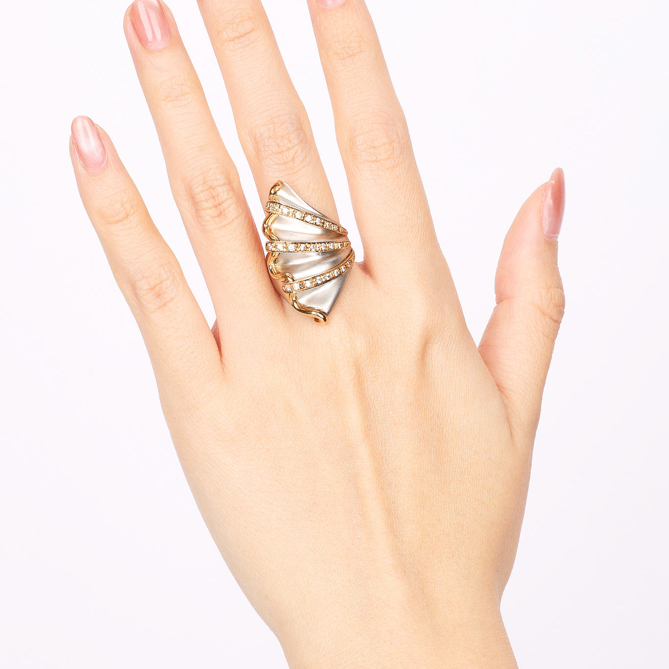 18K Yellow Gold and Pt900 Platinum Abstract Shell Diamond Ring, Size US 6.25