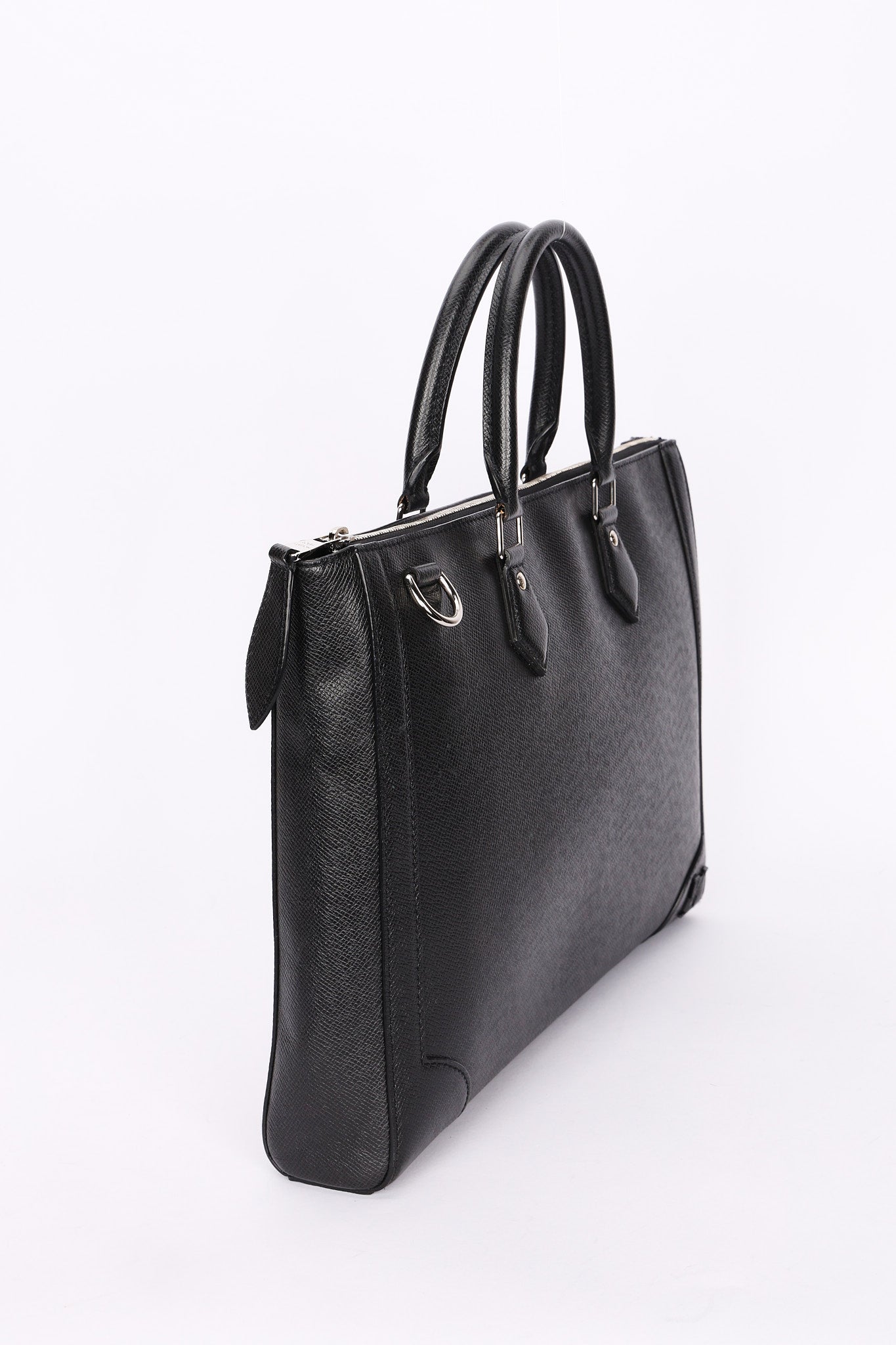 Louis Vuitton Taiga Slim Briefcase
