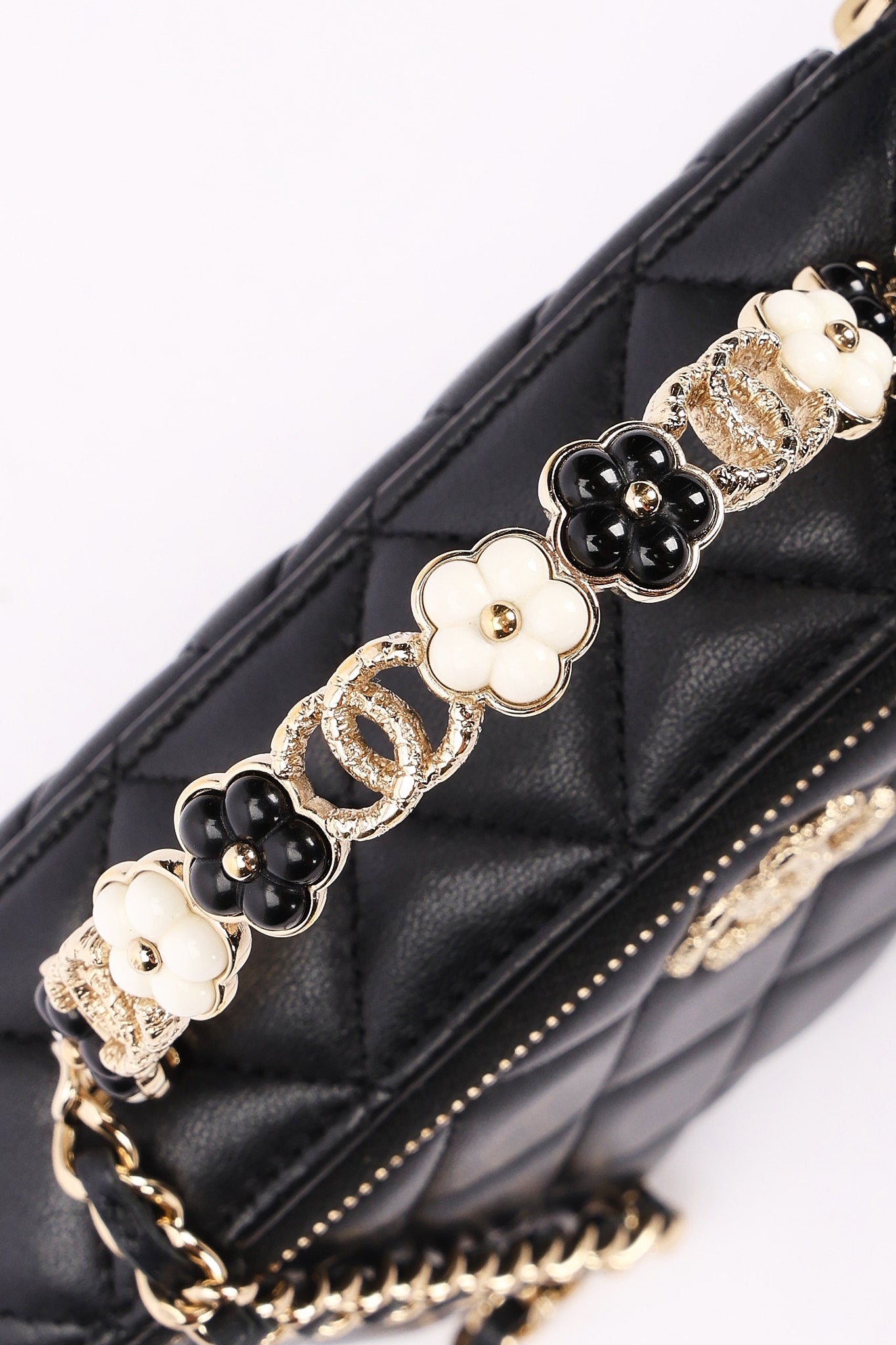 Chanel Flower Top Handle Vanity Case Black Lambskin CGHW
