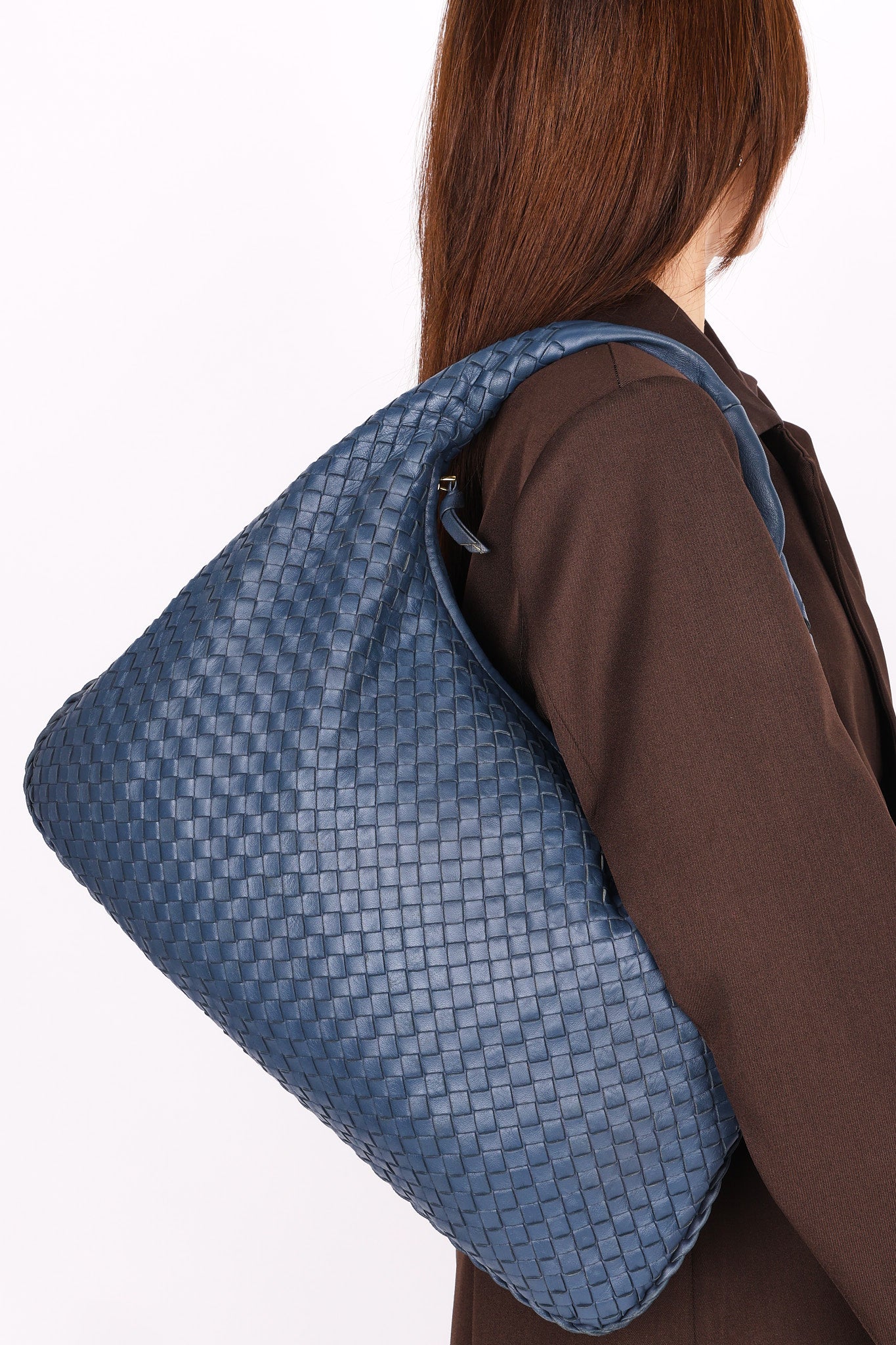 Bottega Veneta Medium Intrecciato Hobo Navy