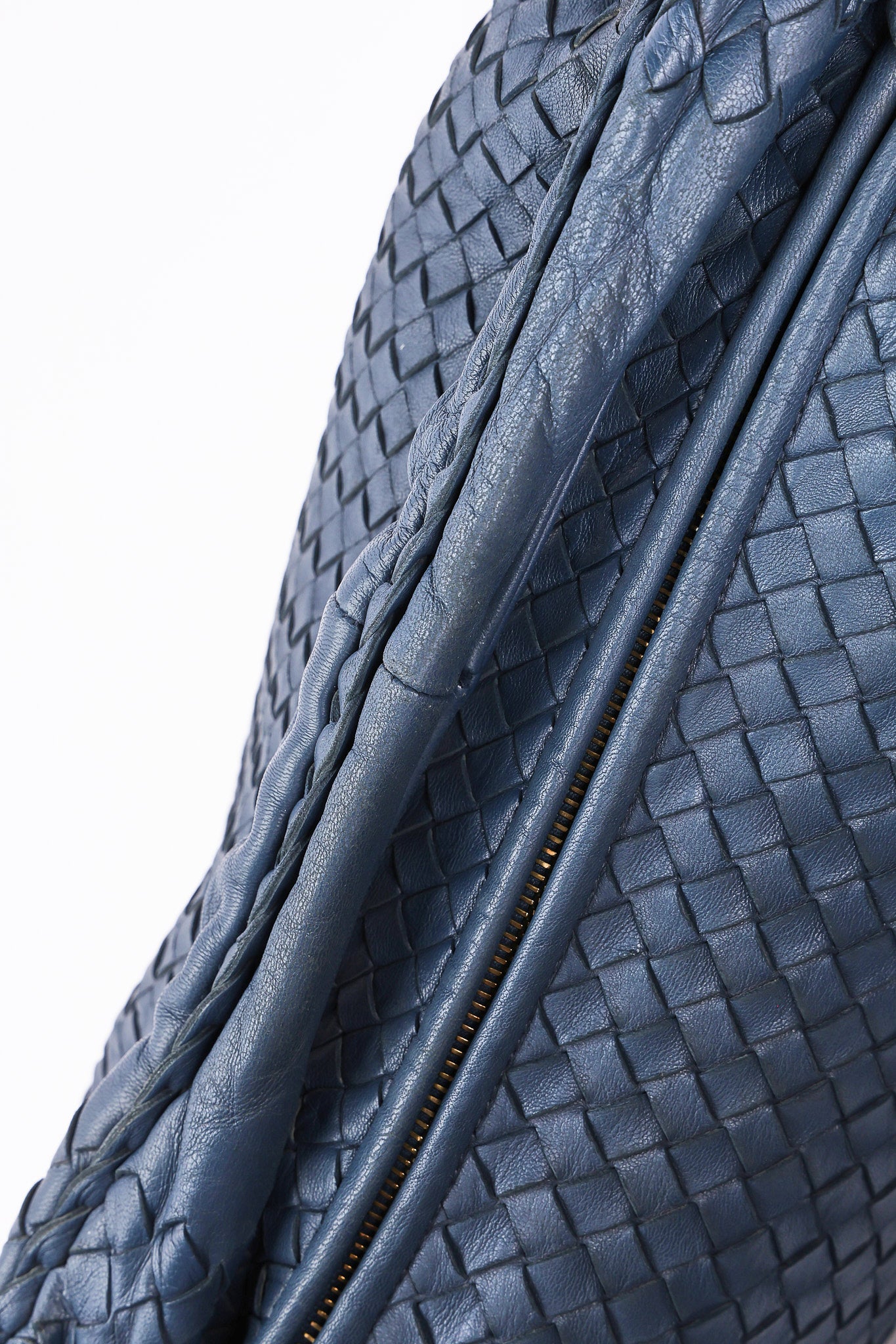Bottega Veneta Medium Intrecciato Hobo Navy