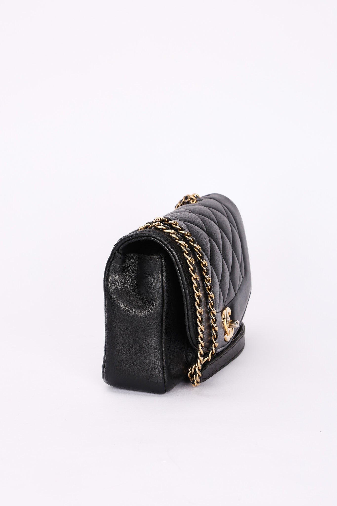 Chanel Diana Flap Black Calfskin AGHW