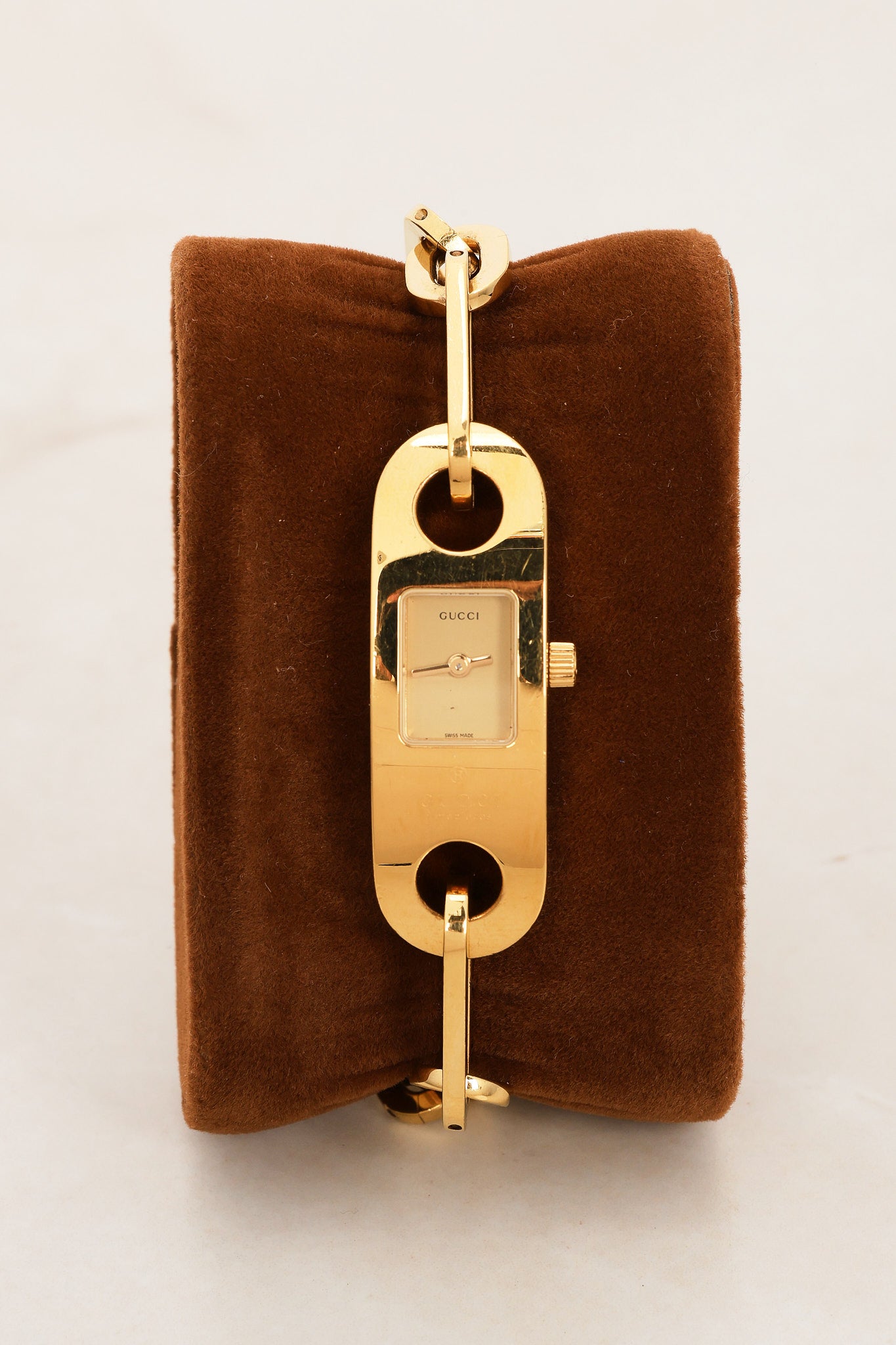 Gucci 6100 L Watch 14mm