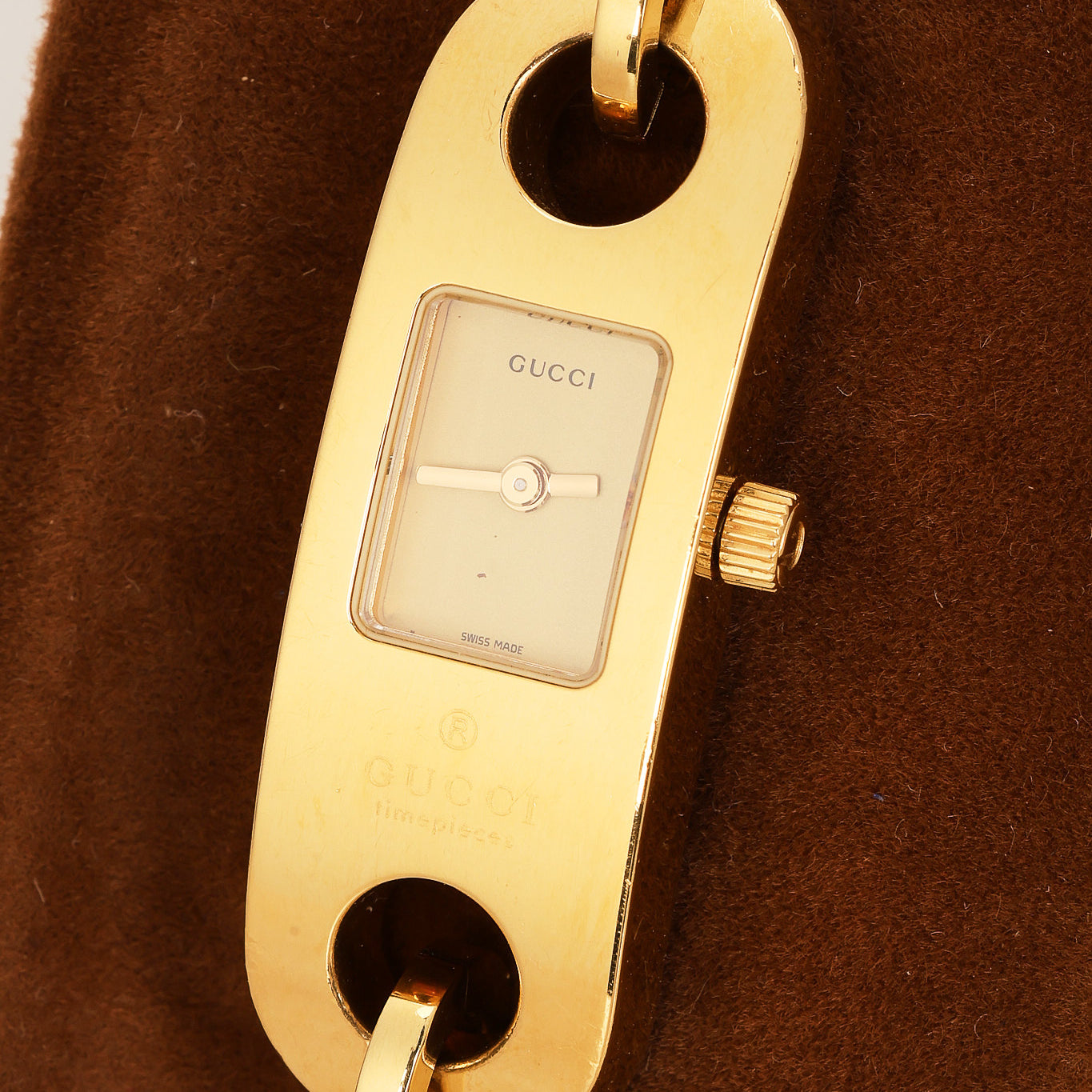 Gucci 6100 L Watch 14mm