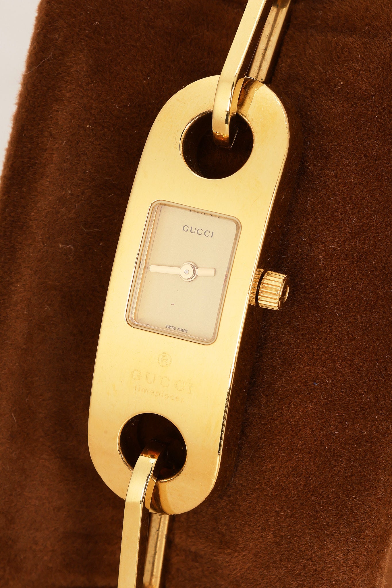 Gucci 6100 L Watch 14mm