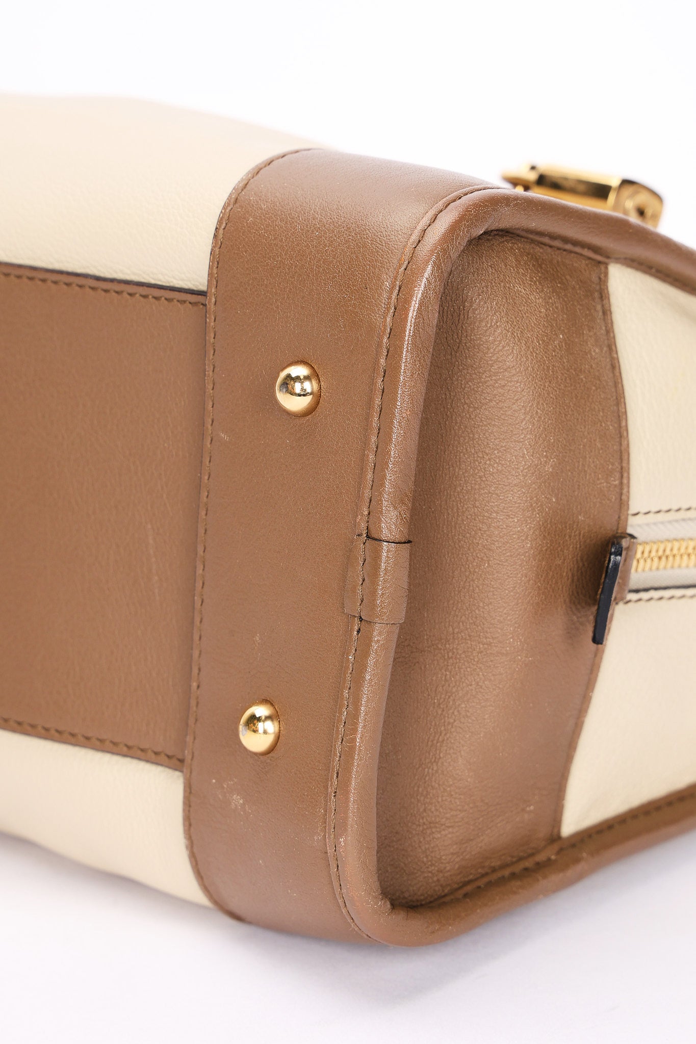 Loewe Tricolor Amazona 28