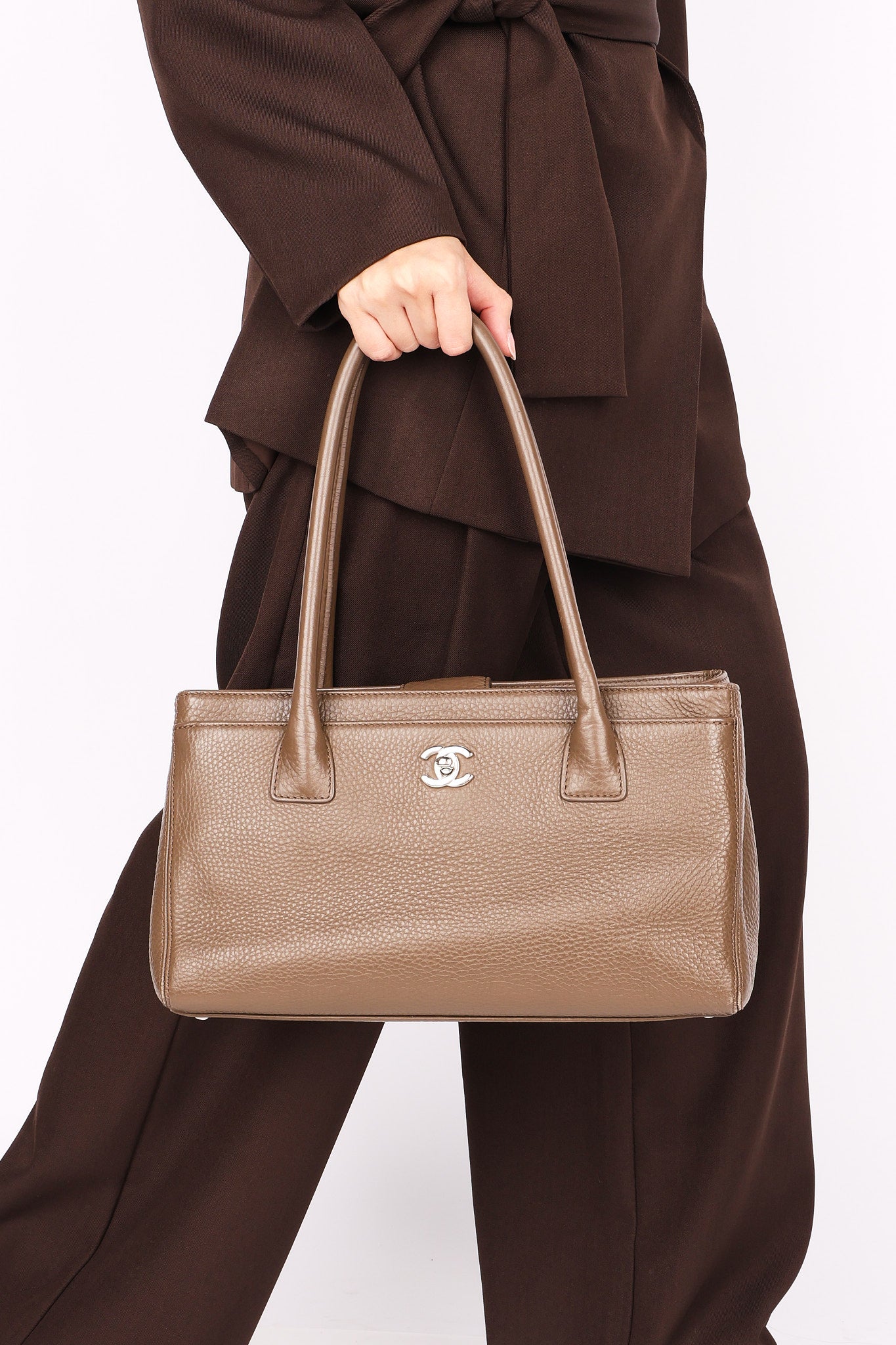 Chanel Cerf Executive Tote Taupe Caviar SHW
